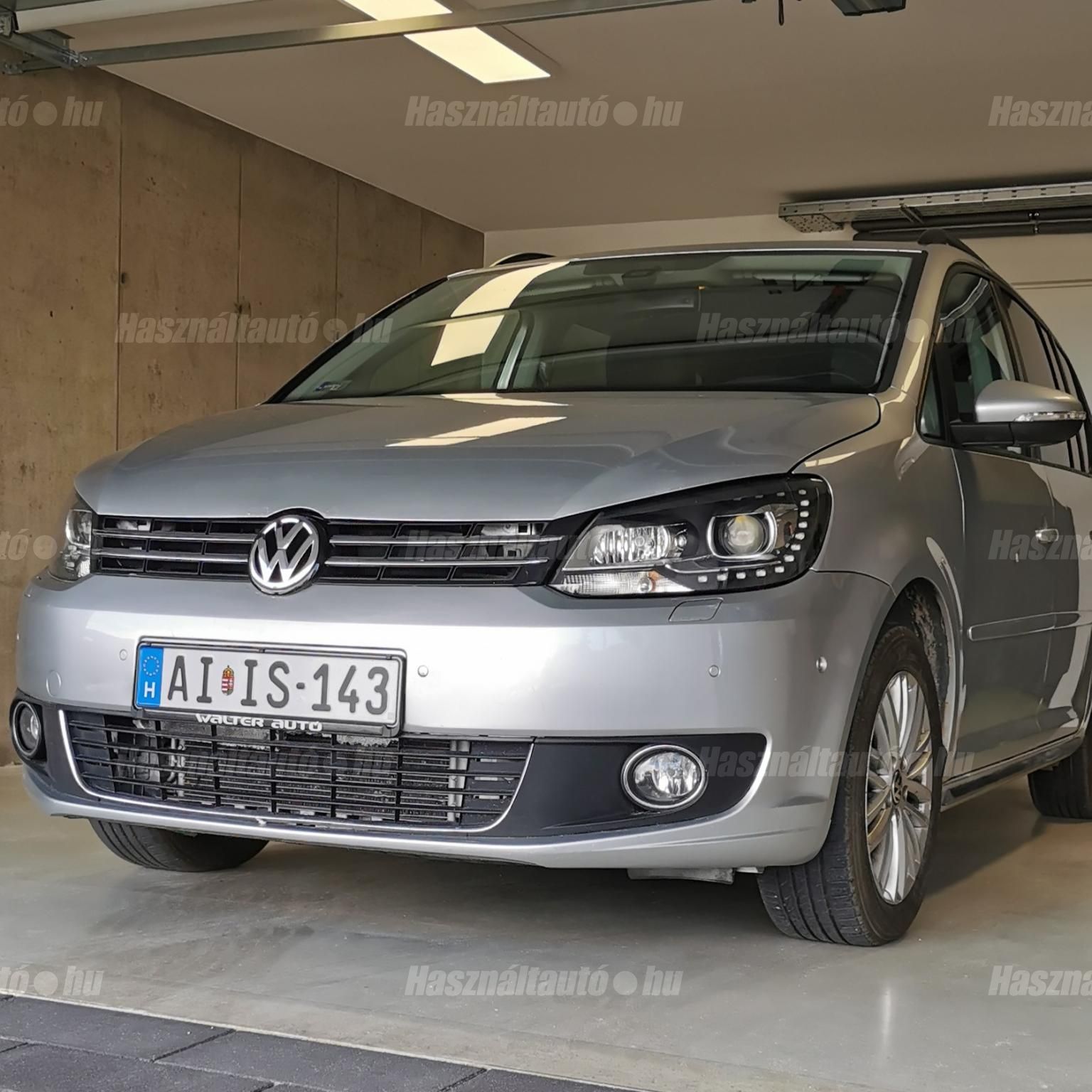 VOLKSWAGEN TOURAN 2014/12 - 1