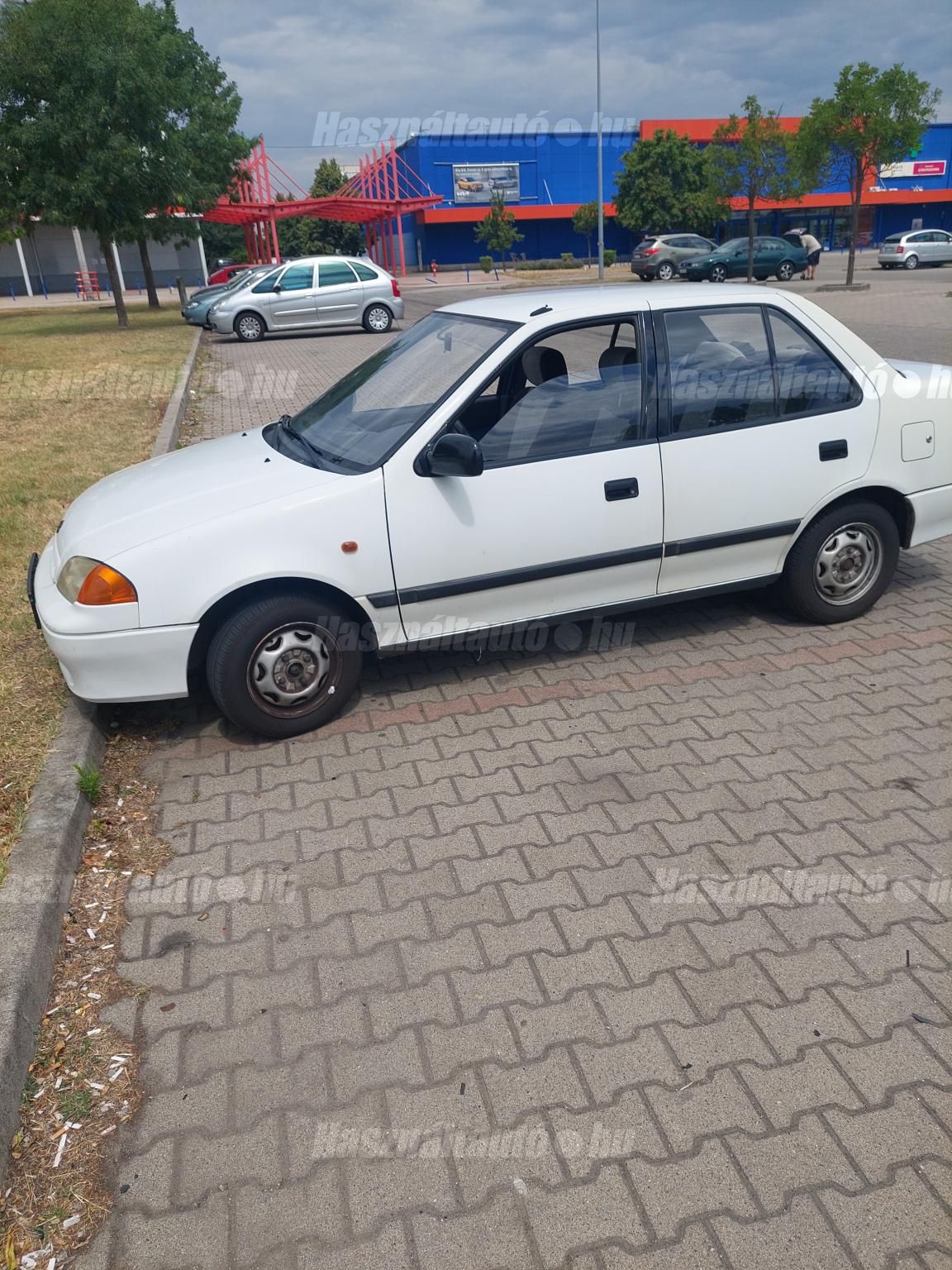 SUZUKI SWIFT 1997/3 - 1