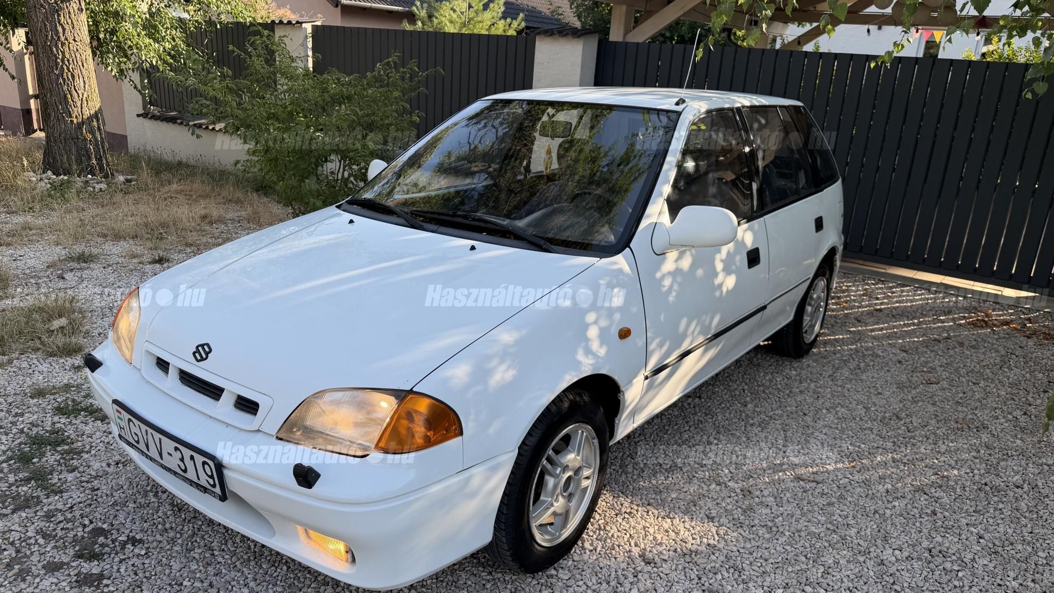 SUZUKI SWIFT 1999/10 - 1