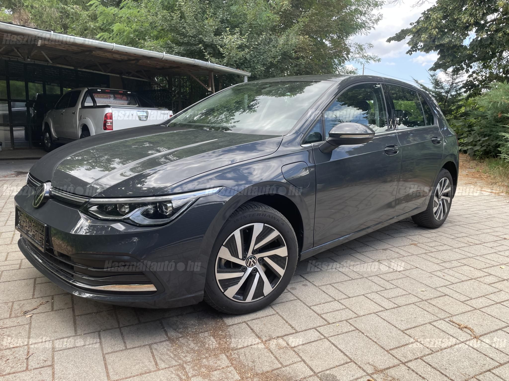 VOLKSWAGEN GOLF VIII 2022/3 - 1