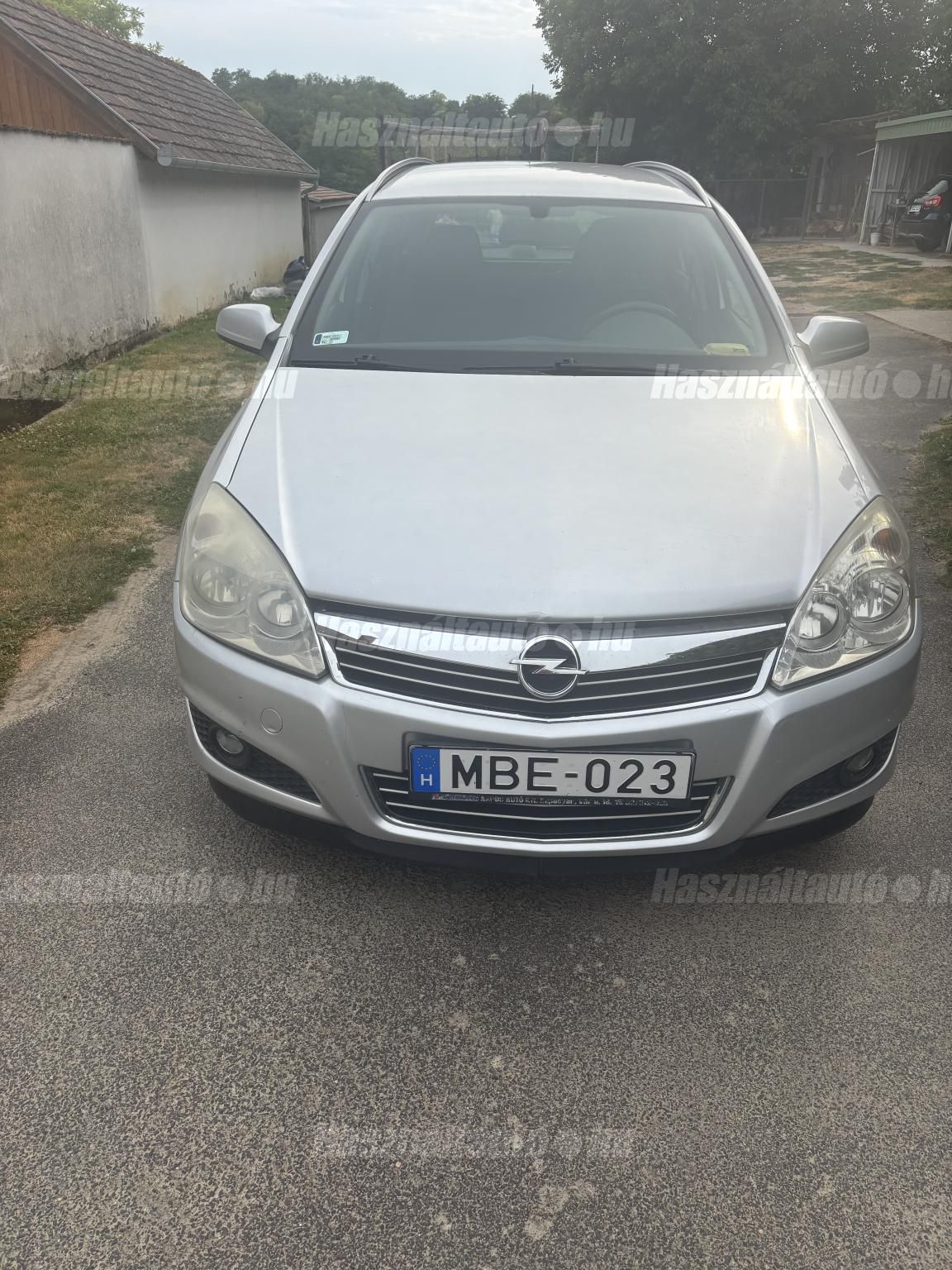 OPEL ASTRA H 2008/2 - 1