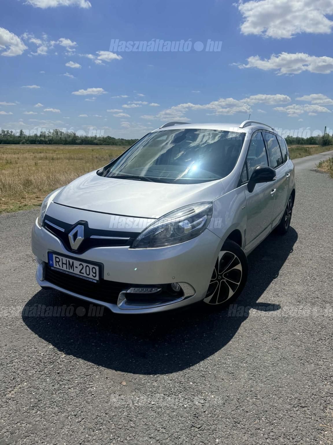 RENAULT GRAND SCENIC 2015/10 - 1
