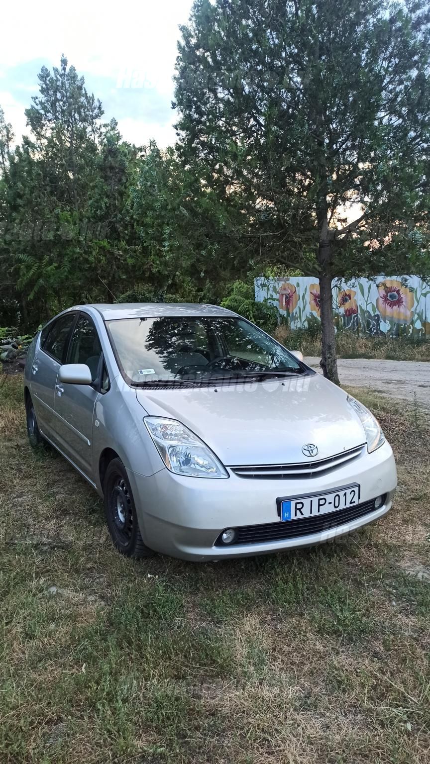 TOYOTA PRIUS 2005 - 1