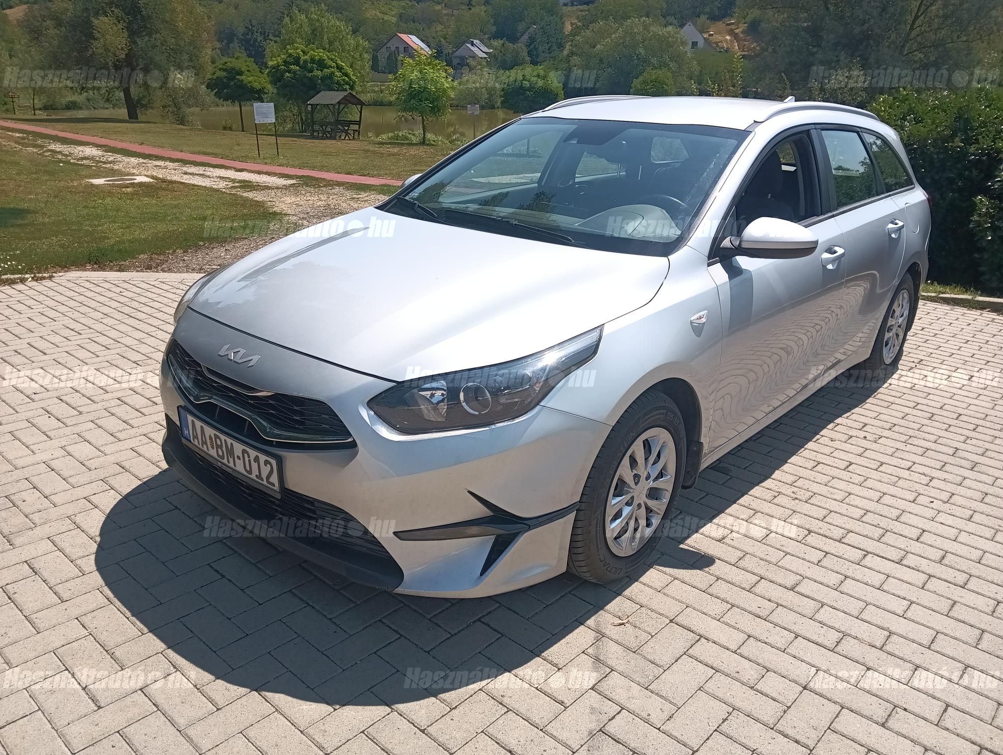 KIA CEE'D 2022/7 - 1