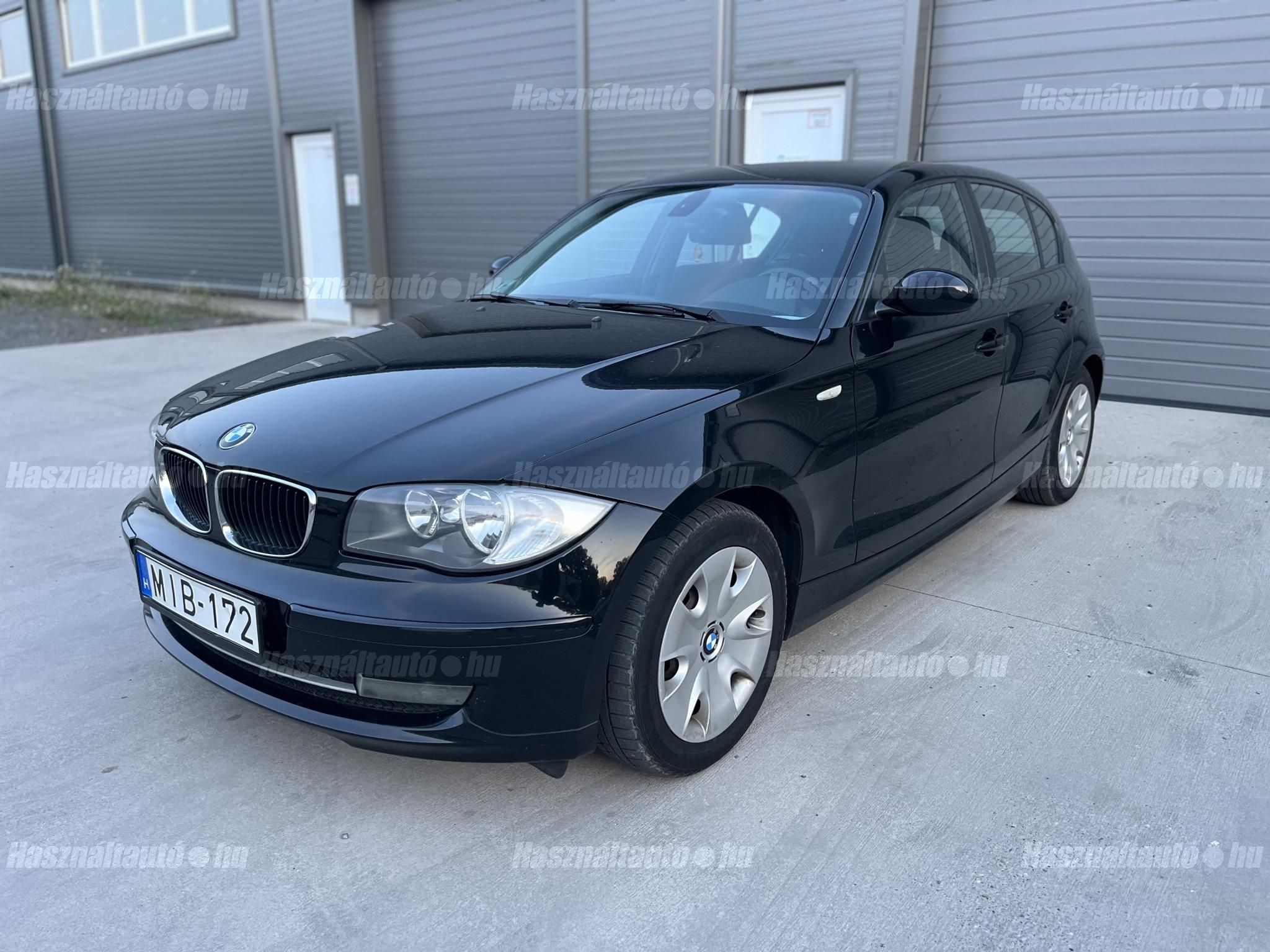 BMW 118 2009/12 - 1