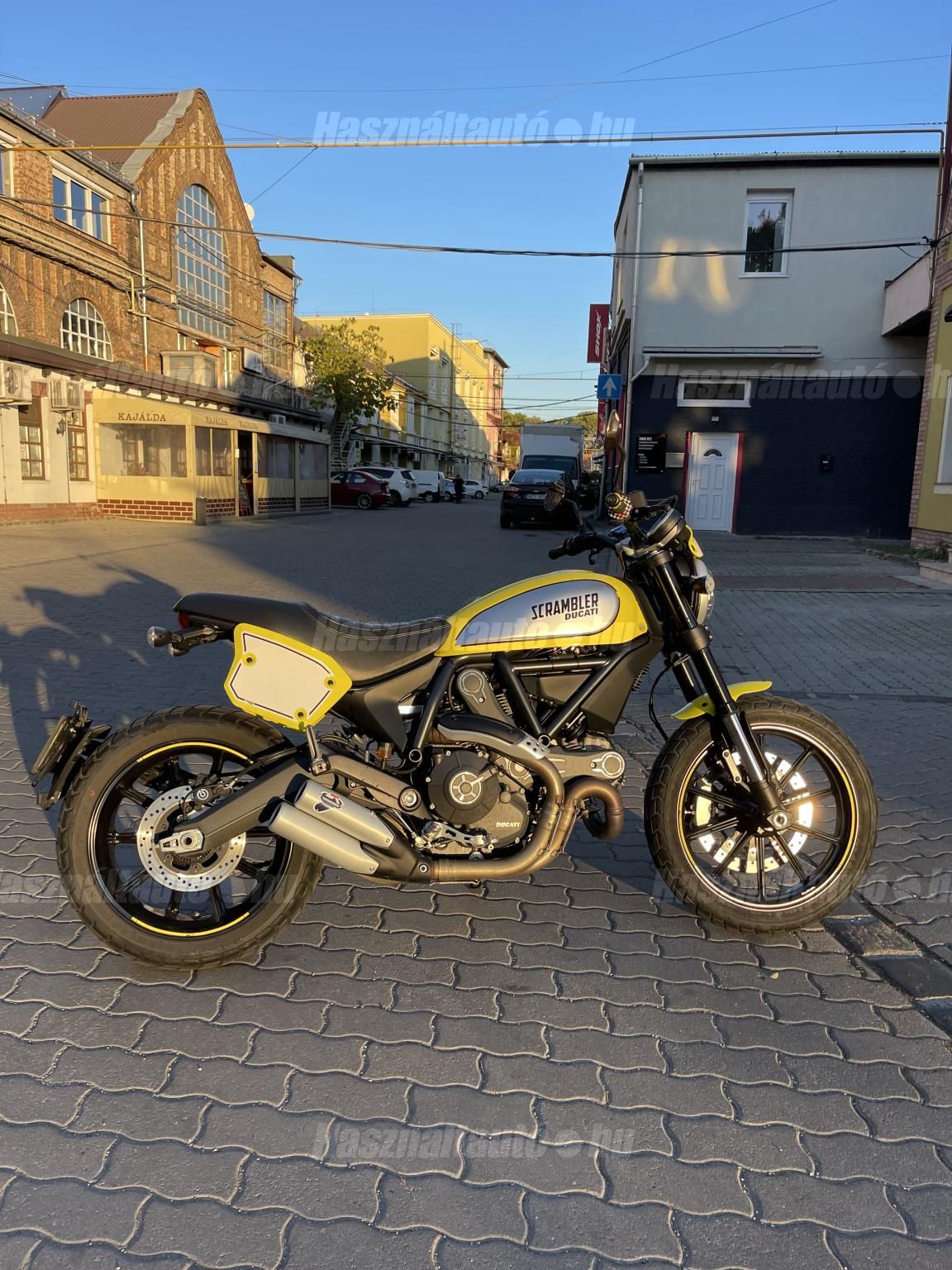 DUCATI SCRAMBLER 2016 - 1