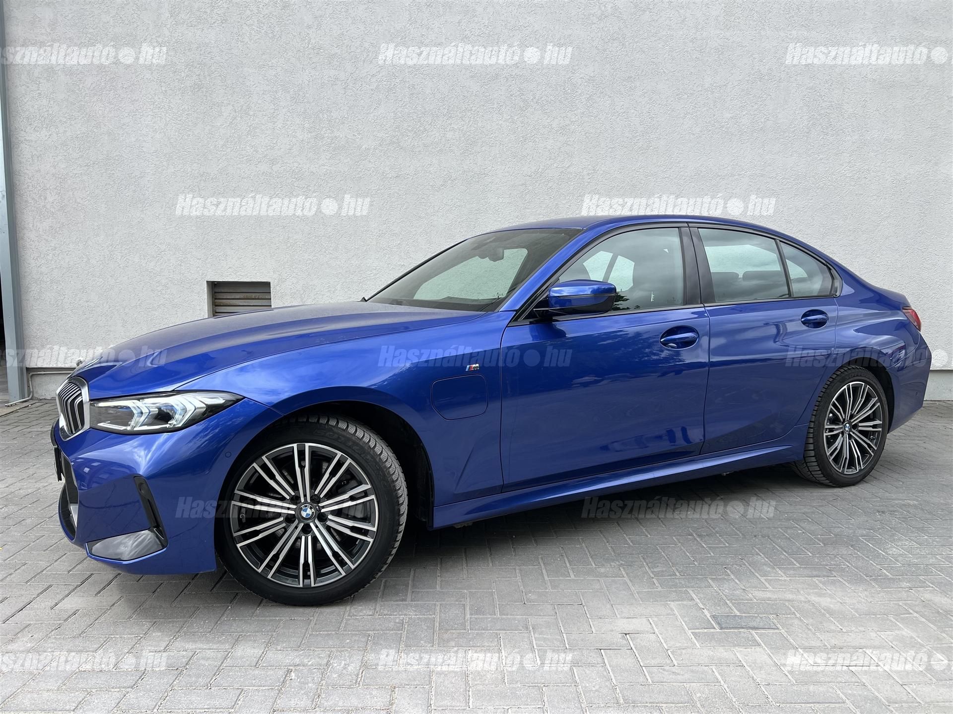 BMW 330 2025/5 - 1