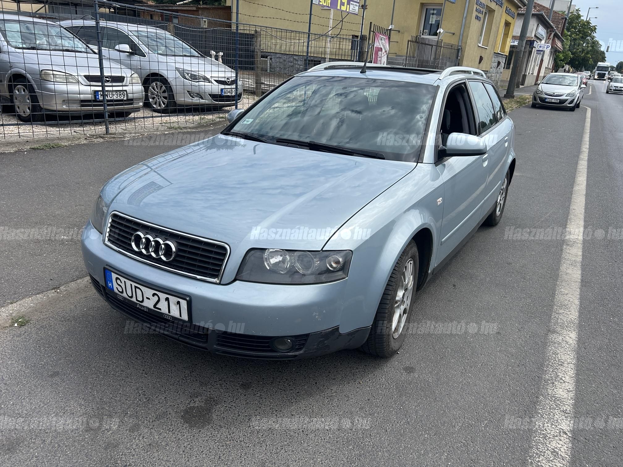 AUDI A4 2002/6 - 1