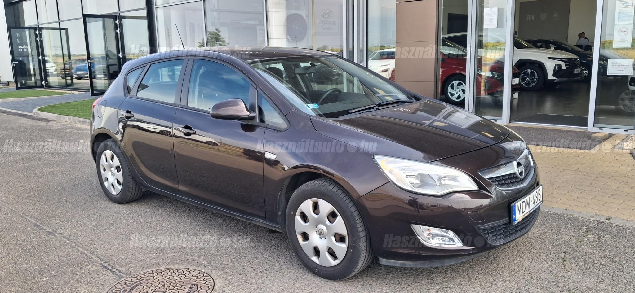 OPEL ASTRA J 2012/7 - 1