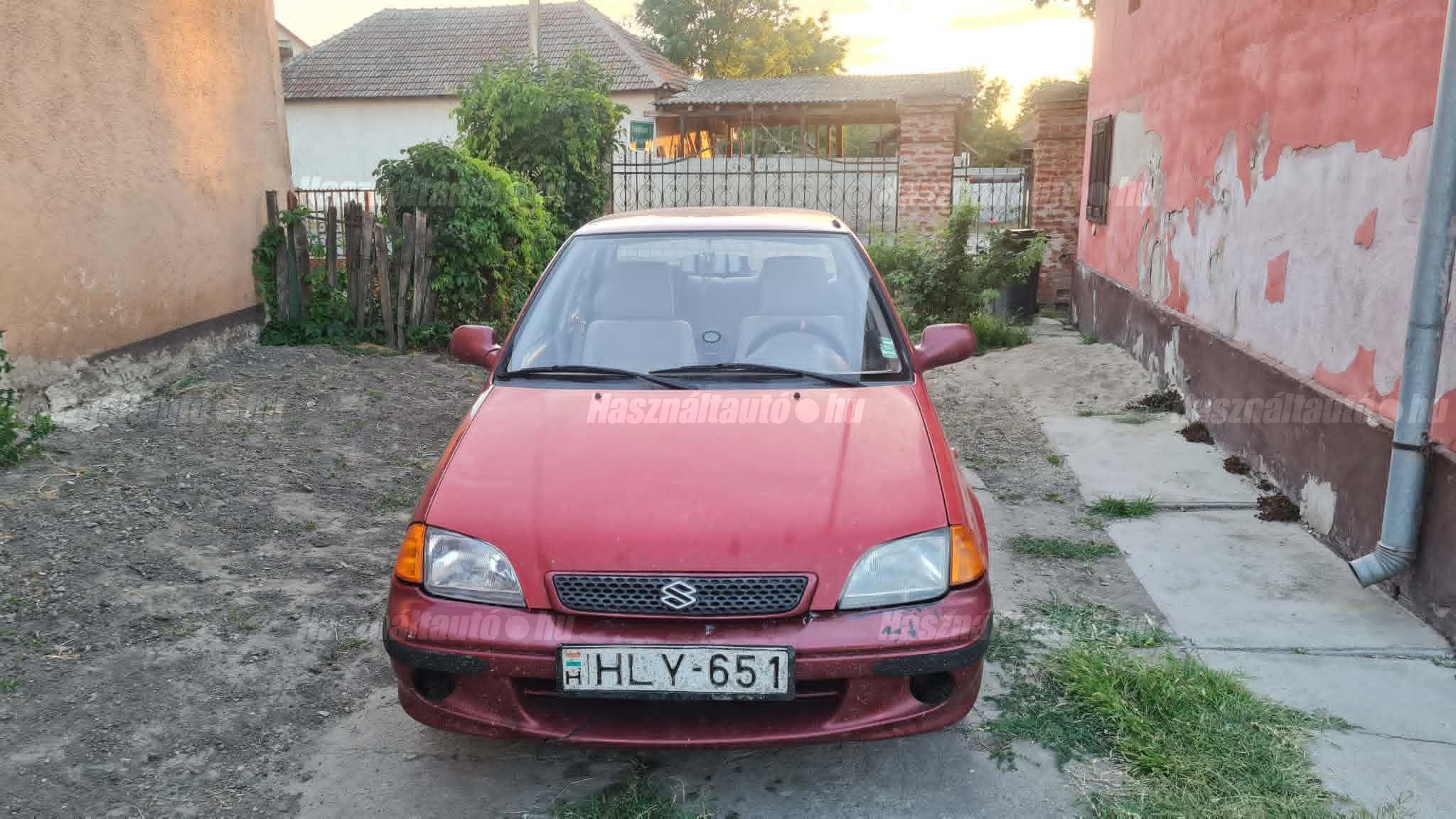 SUZUKI SWIFT 2001/2 - 1