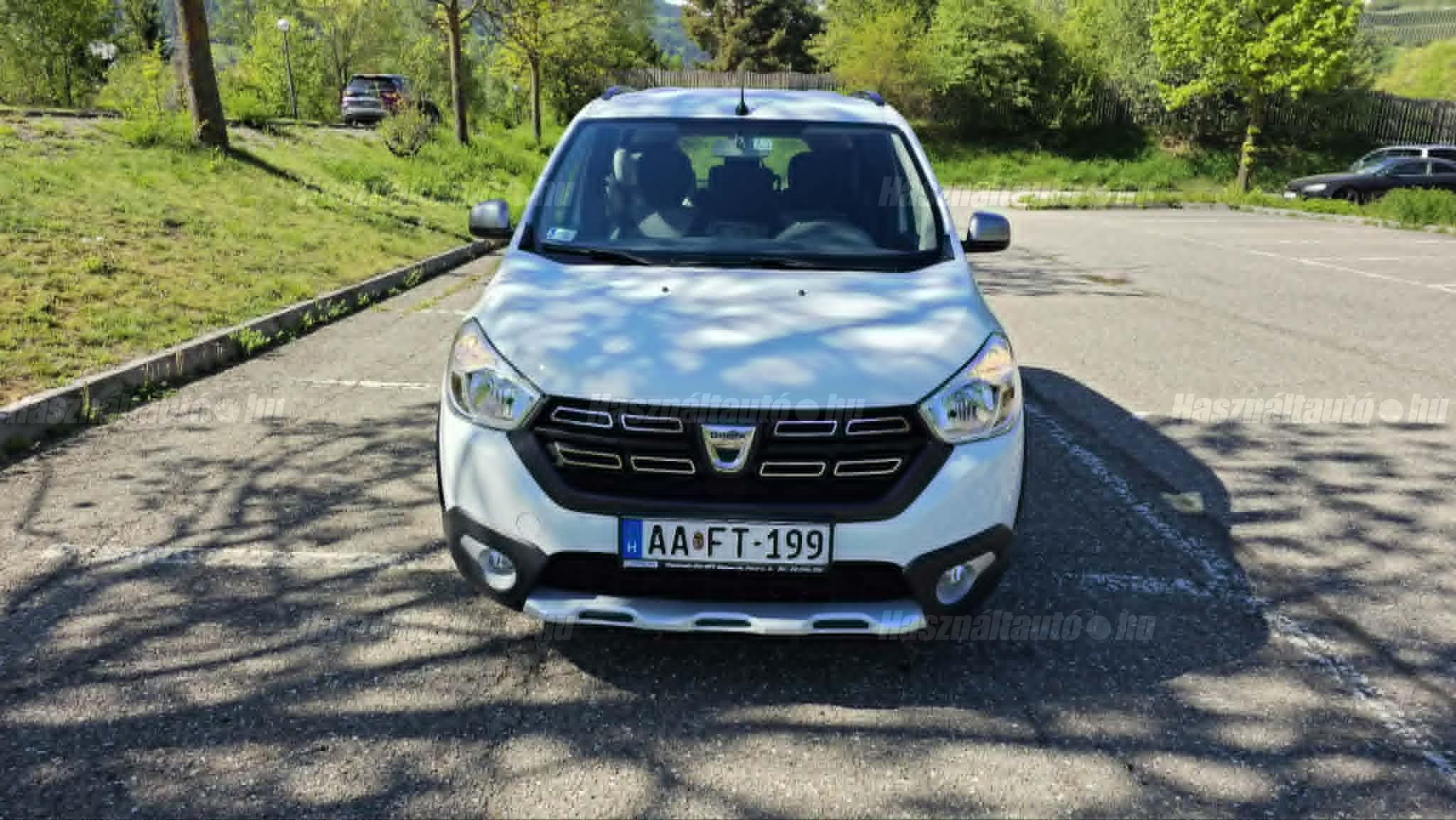 DACIA LODGY 2022/10 - 1
