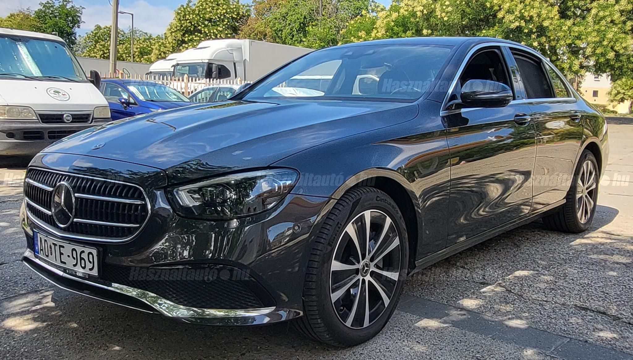 MERCEDES-BENZ E 300 2023/3 - 1