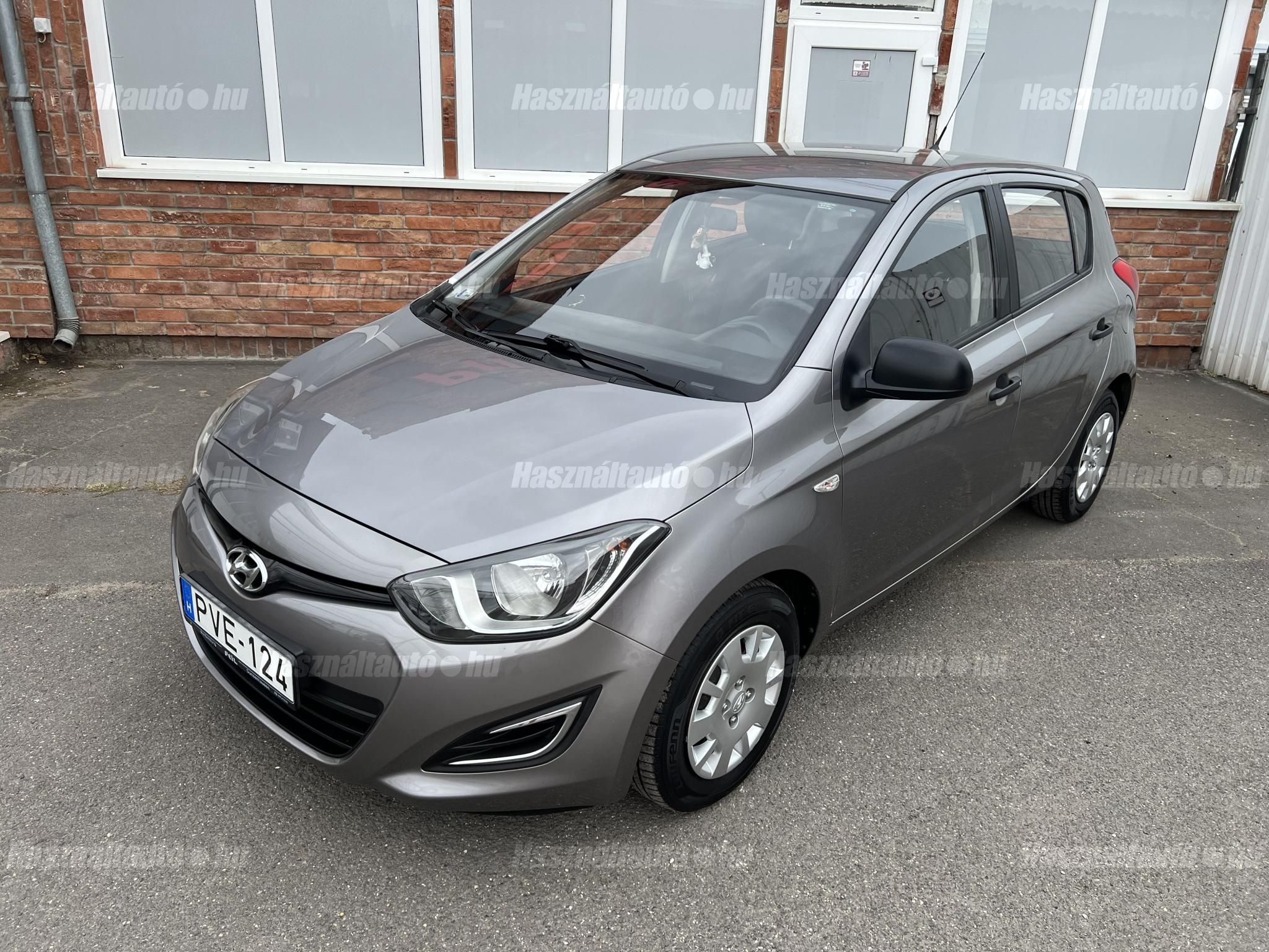 HYUNDAI I20 2013/6 - 1