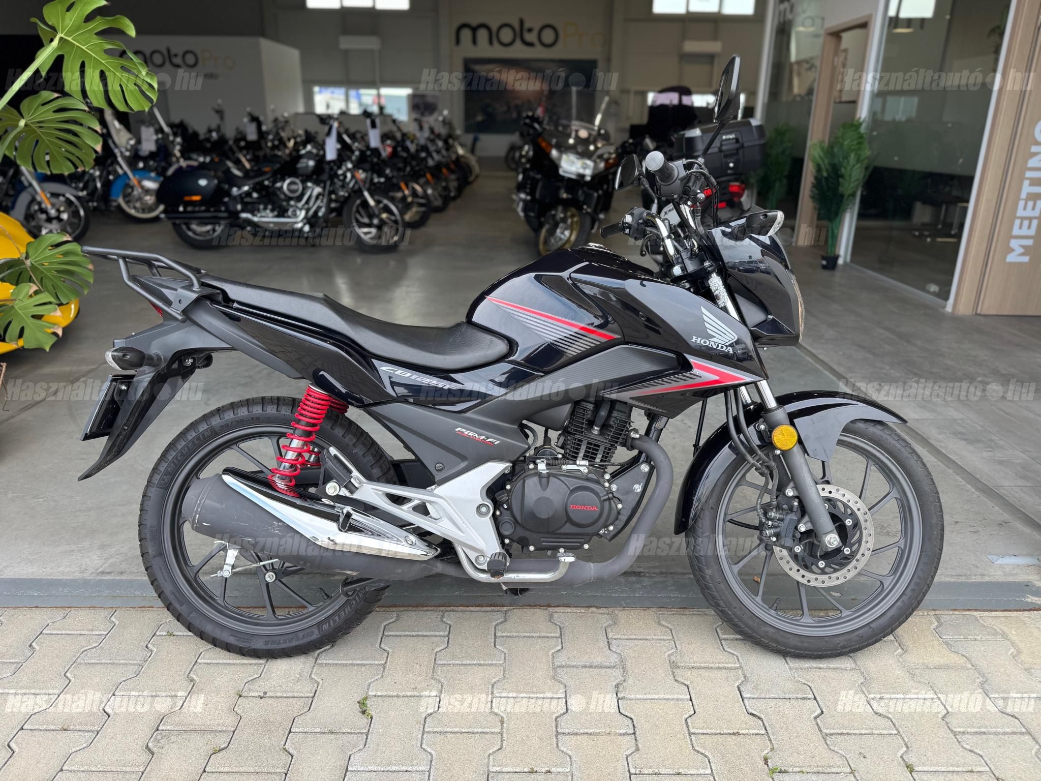 HONDA CB 125 F 2017/6 - 1