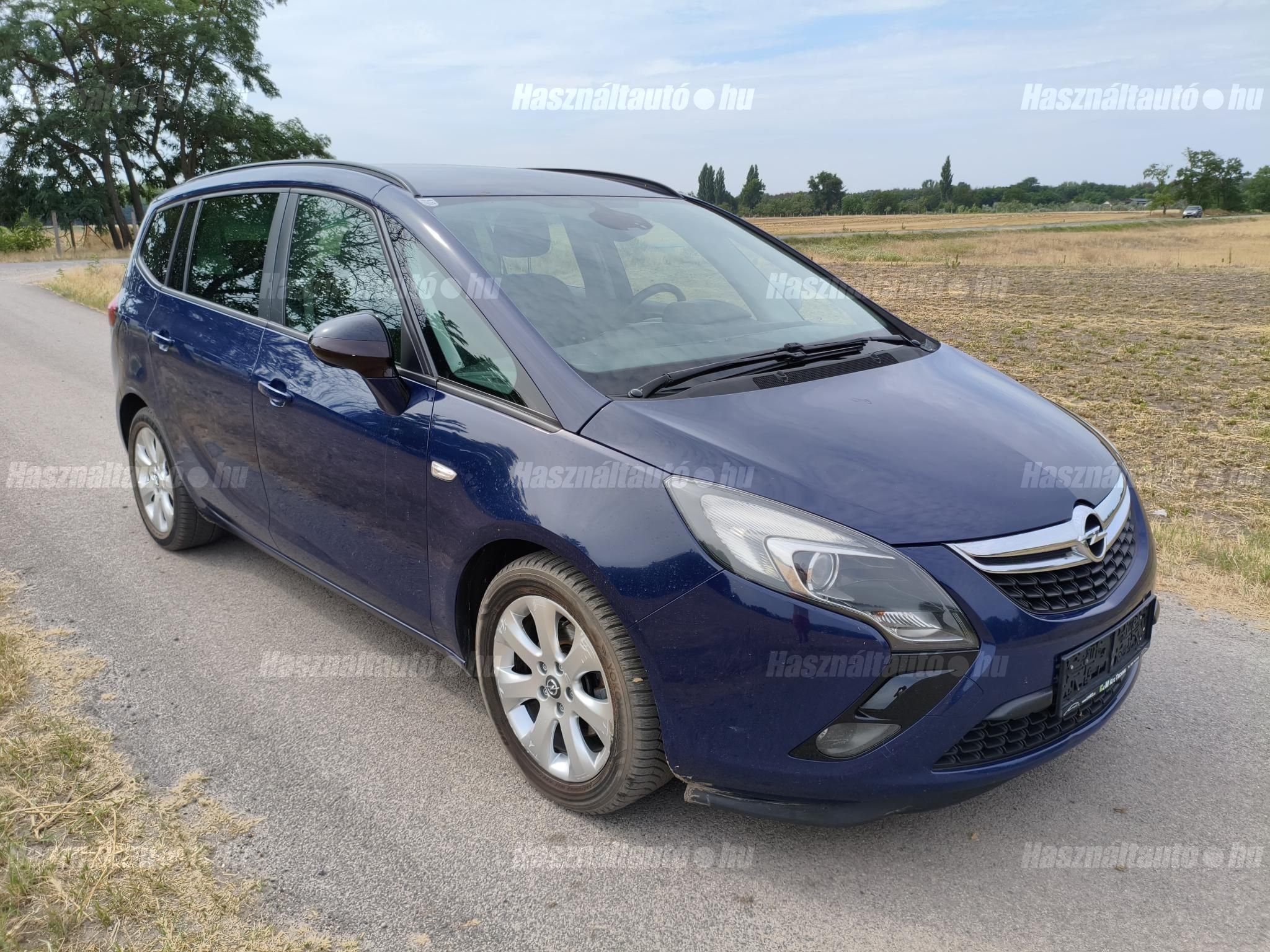 OPEL ZAFIRA TOURER 2013 - 1