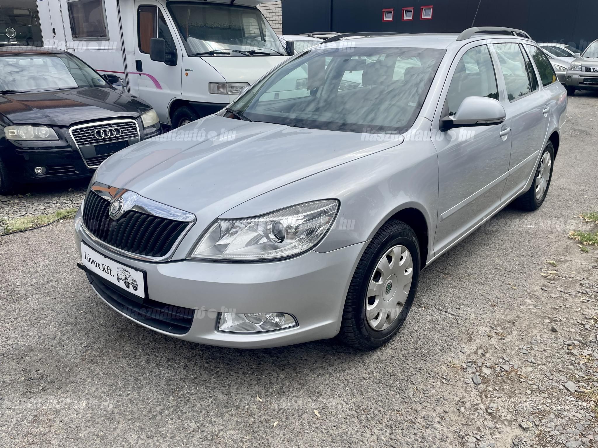 SKODA OCTAVIA 2009/11 - 1