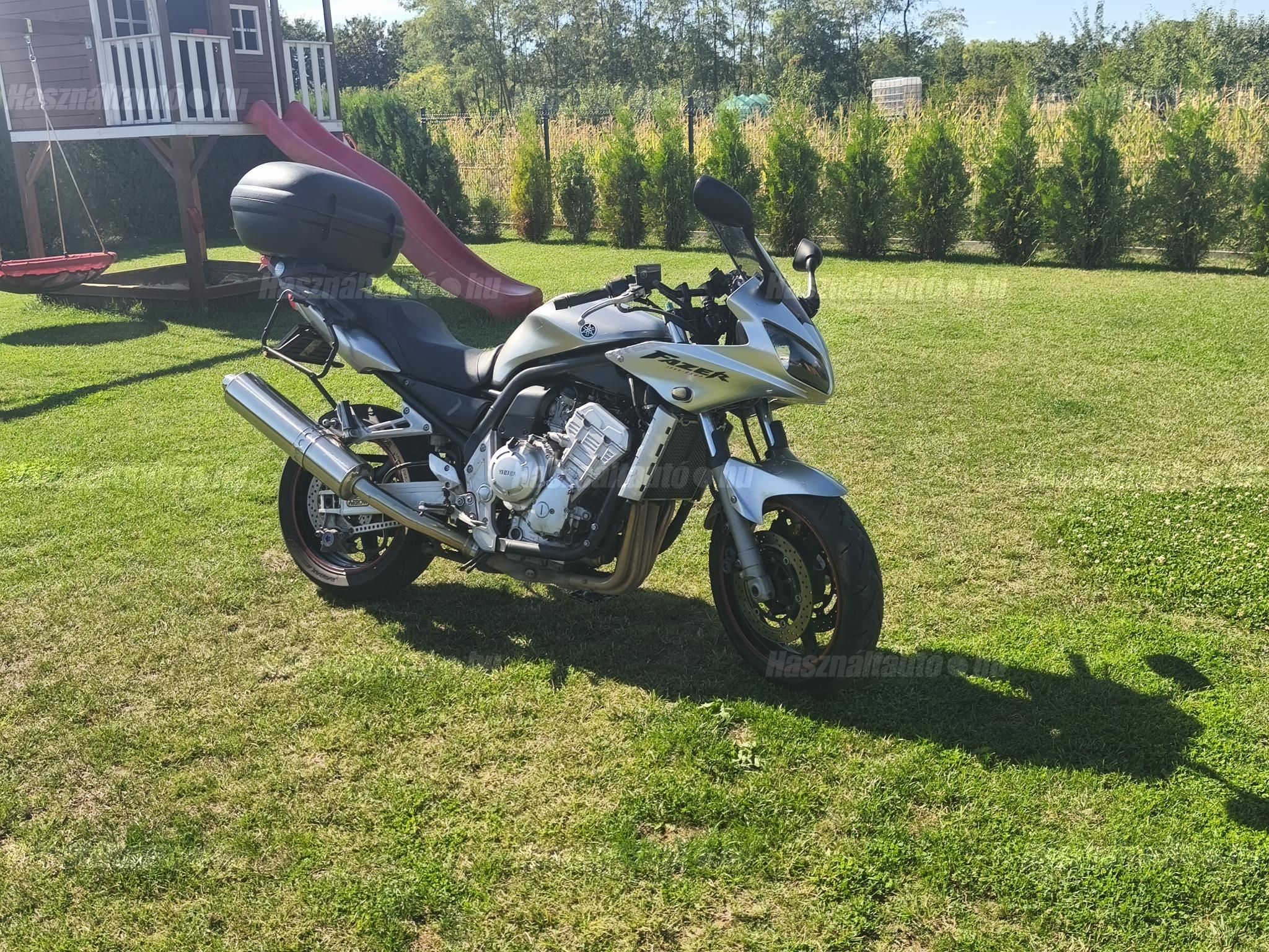 YAMAHA FZS 1000 (FAZER) 2003/6 - 1