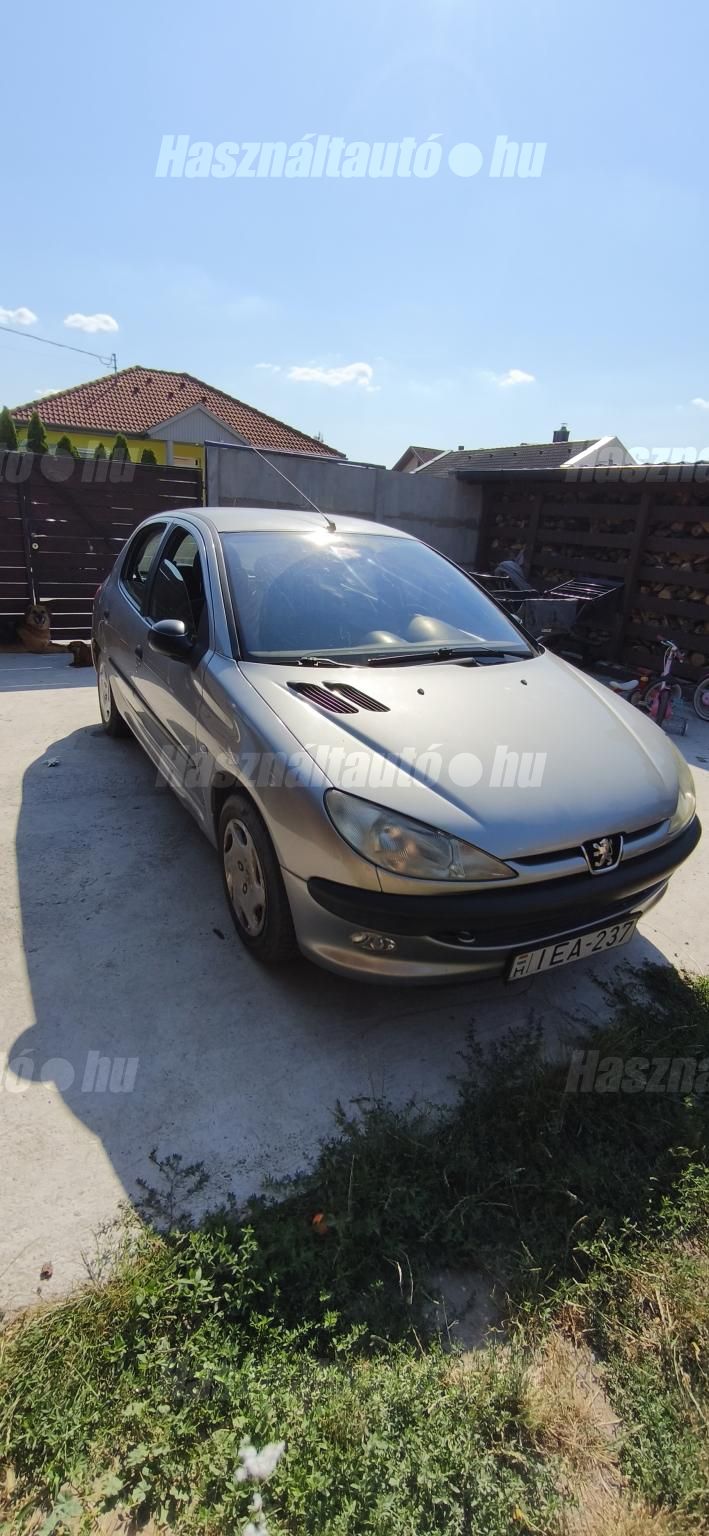 PEUGEOT 206 2002/6 - 1
