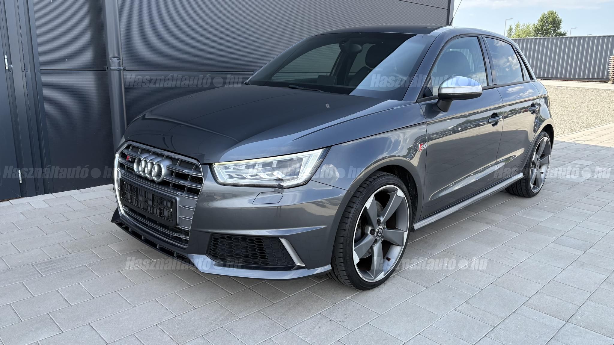 AUDI S1 2015/4 - 1