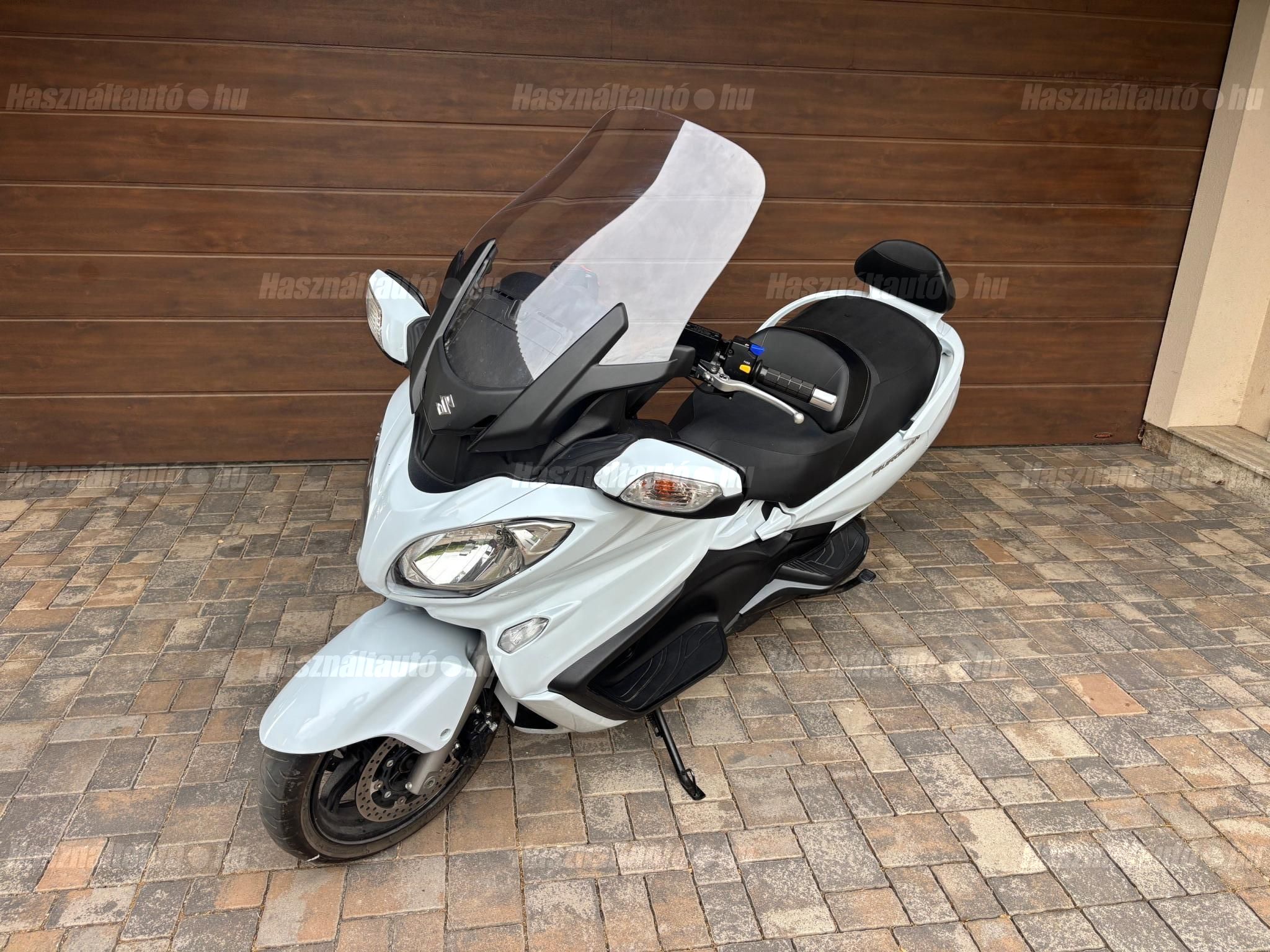 SUZUKI AN 650 BURGMAN 2014/10 - 1