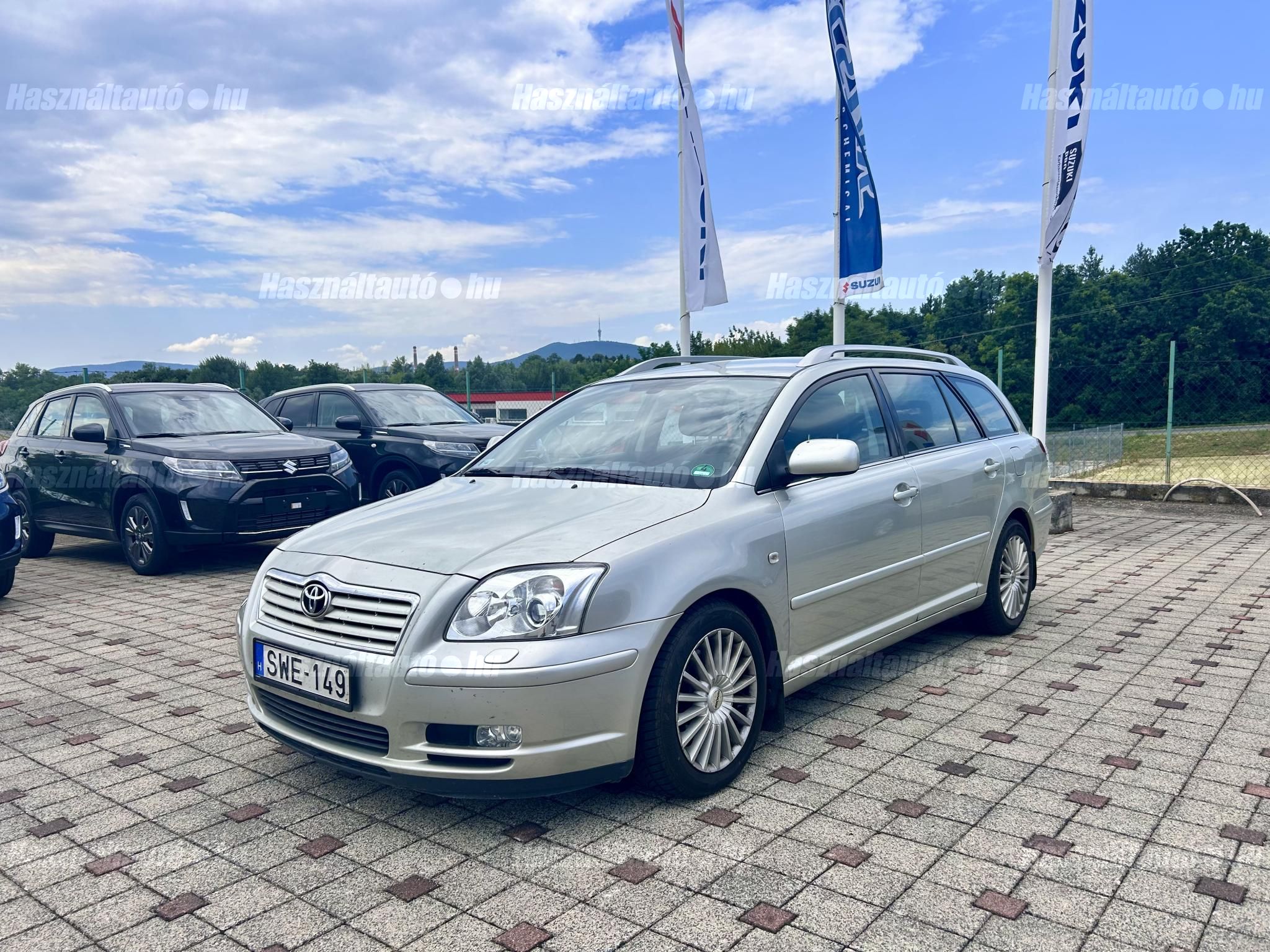 TOYOTA AVENSIS 2004/12 - 1