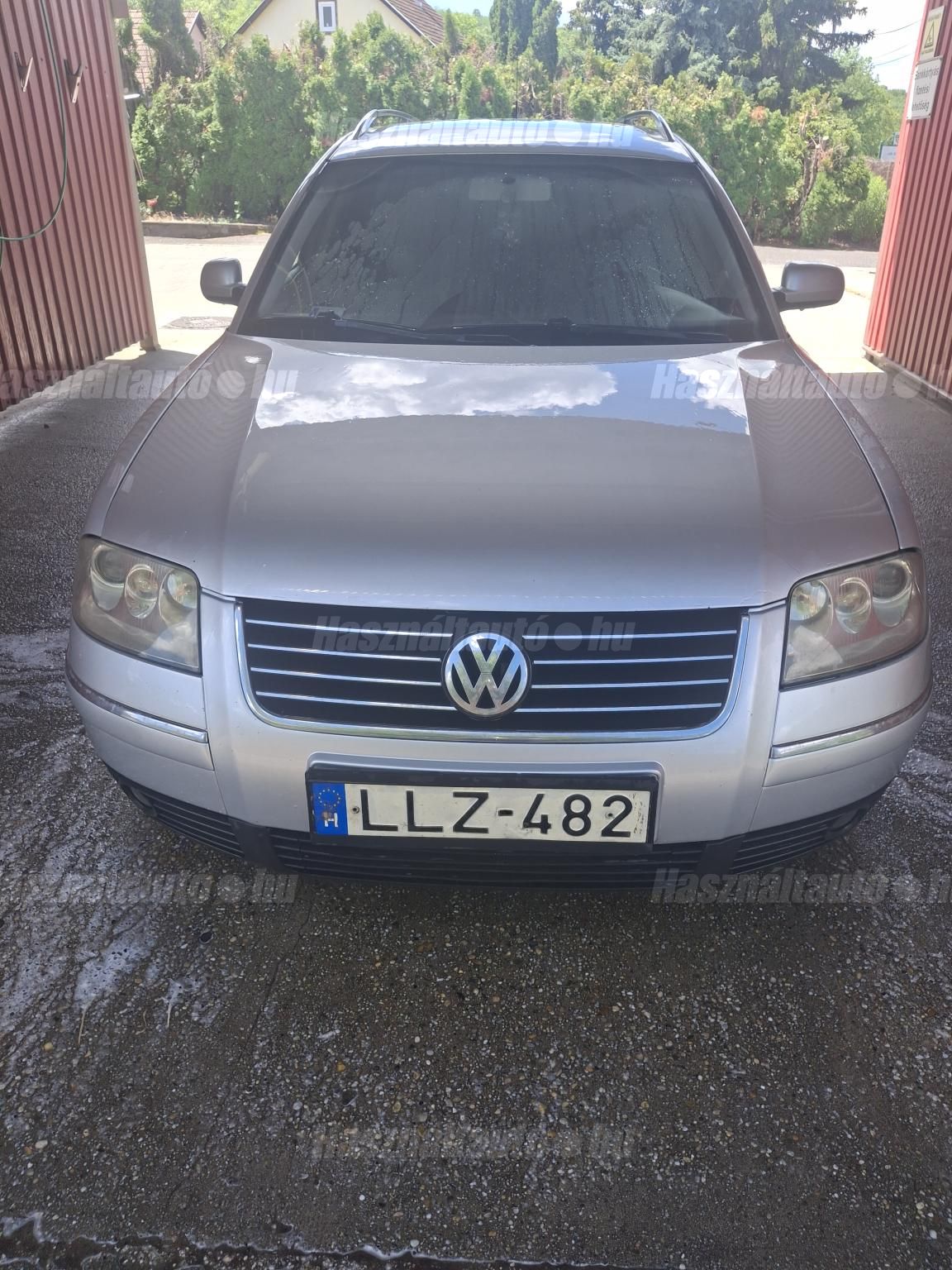VOLKSWAGEN PASSAT 2001 - 1