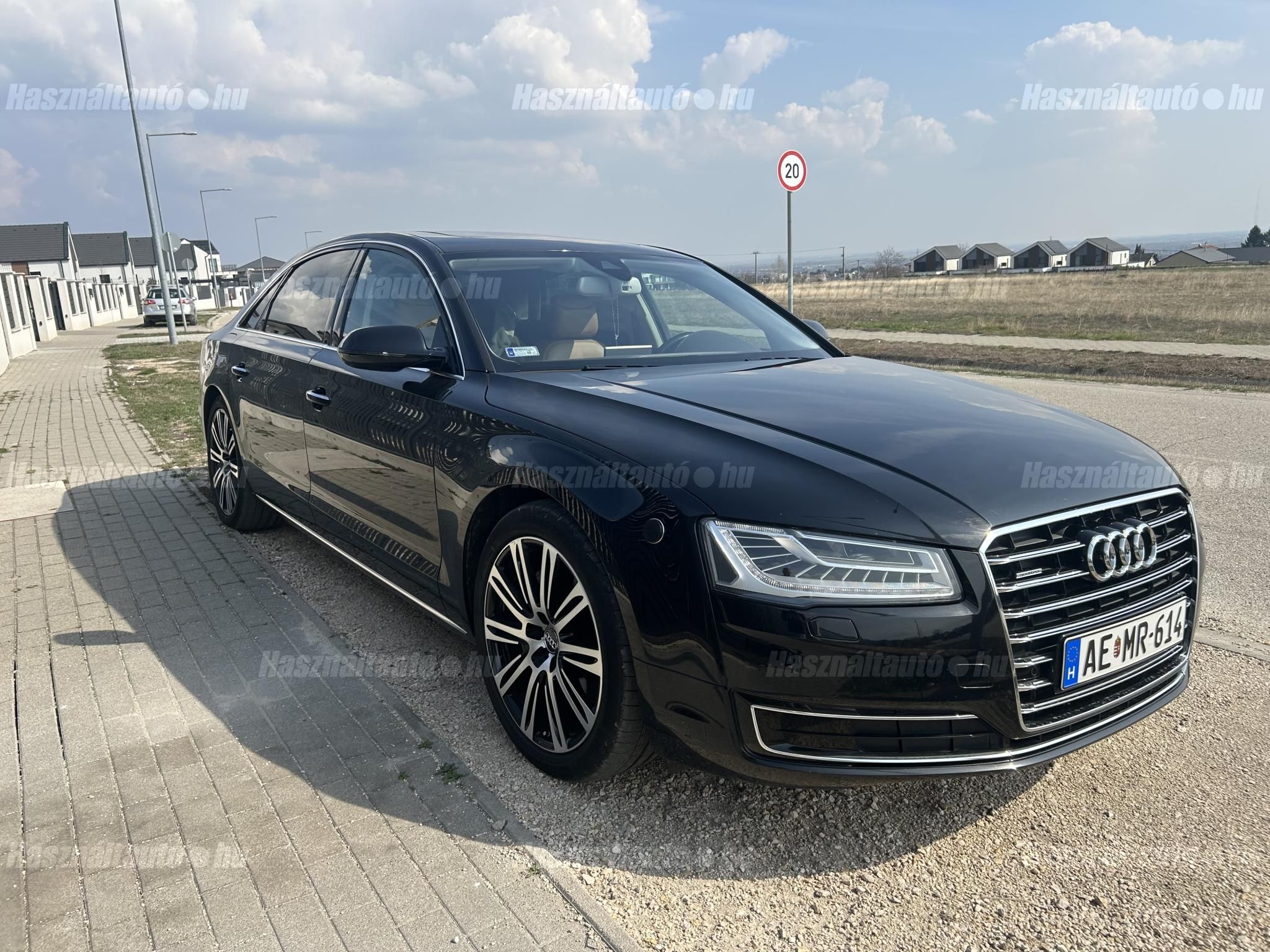 AUDI A8 2015/6 - 1