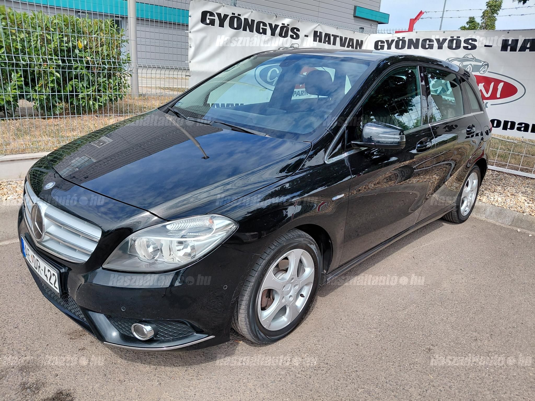 MERCEDES-BENZ B 180 2012/12 - 1
