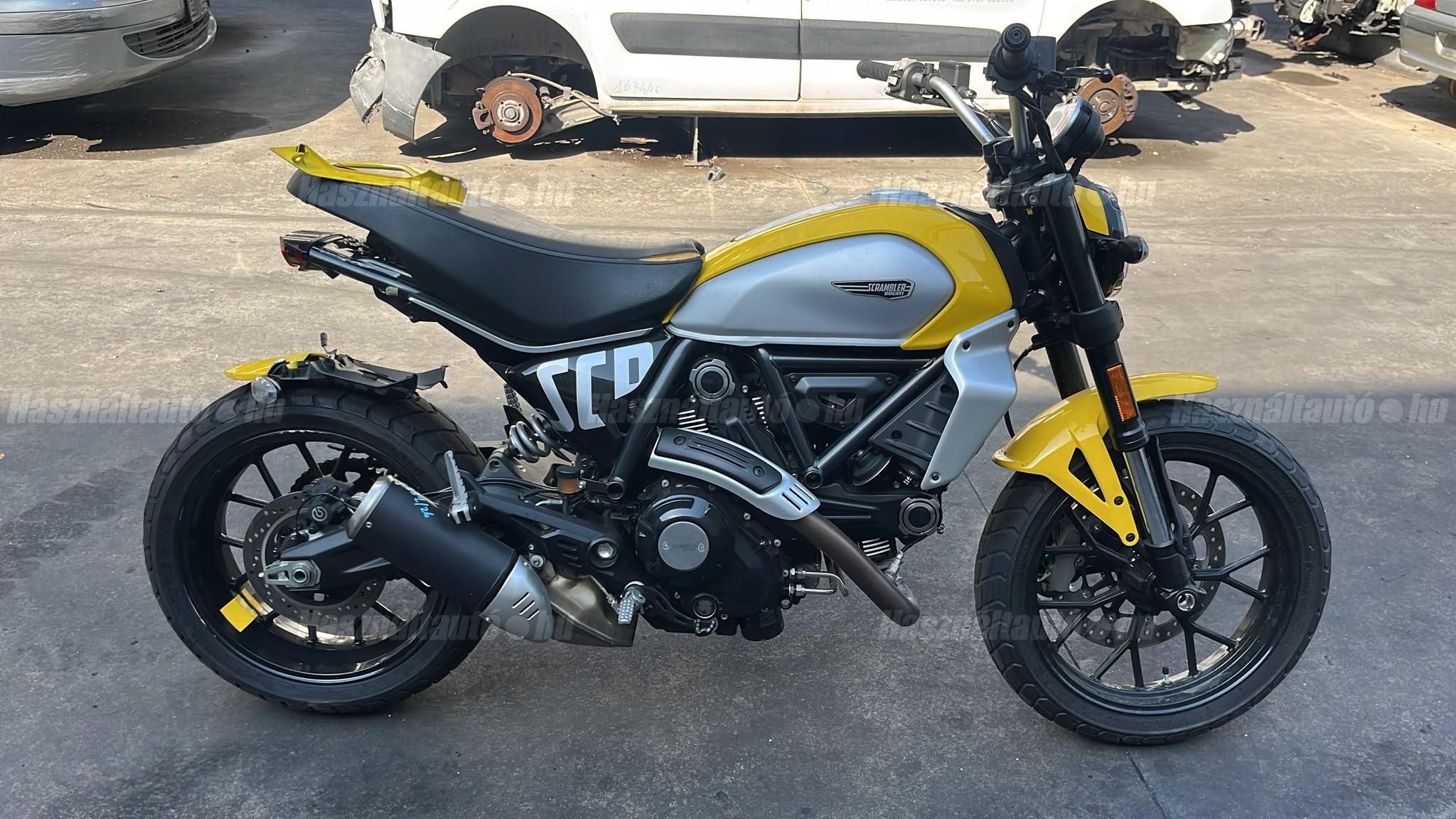 DUCATI SCRAMBLER ICON 2024 - 1