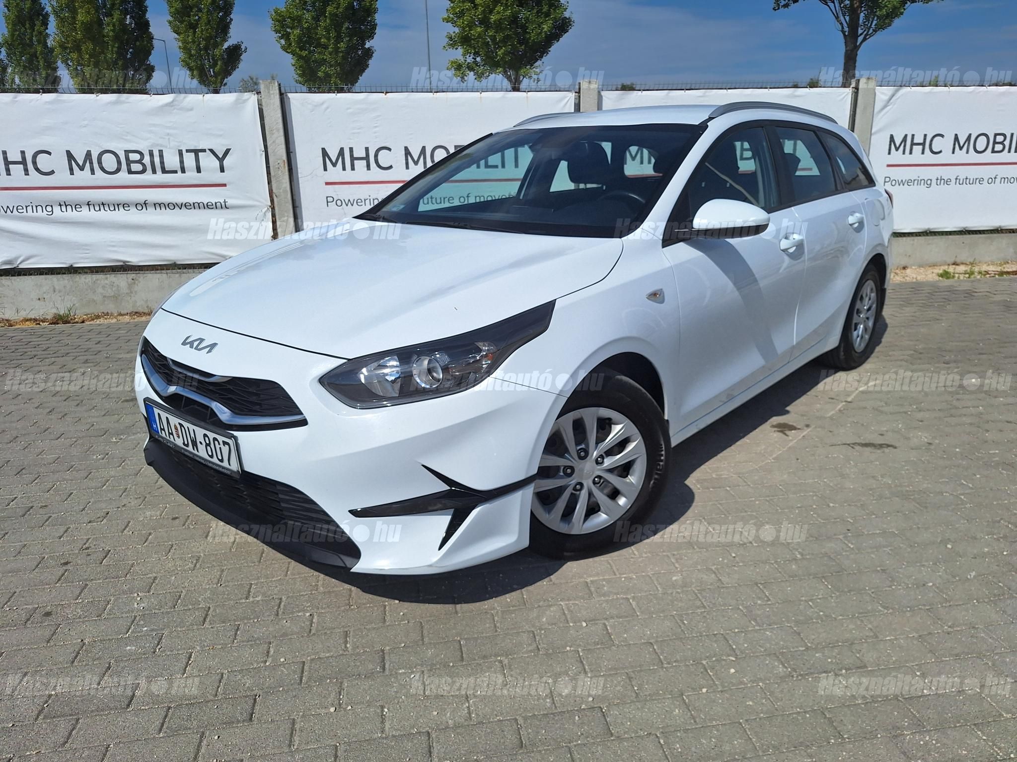 KIA CEE'D 2022/8 - 1