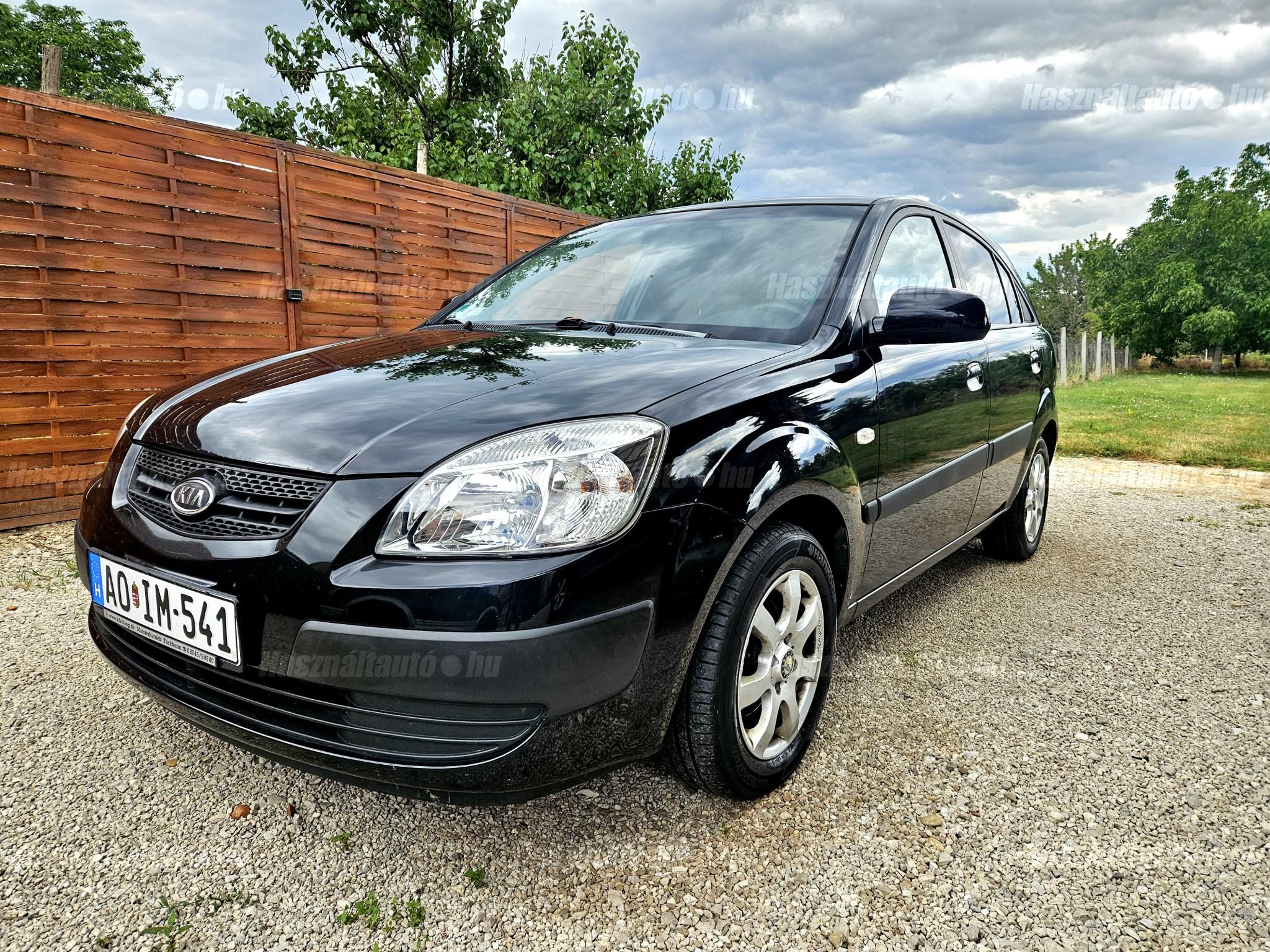 KIA RIO 2009/5 - 1