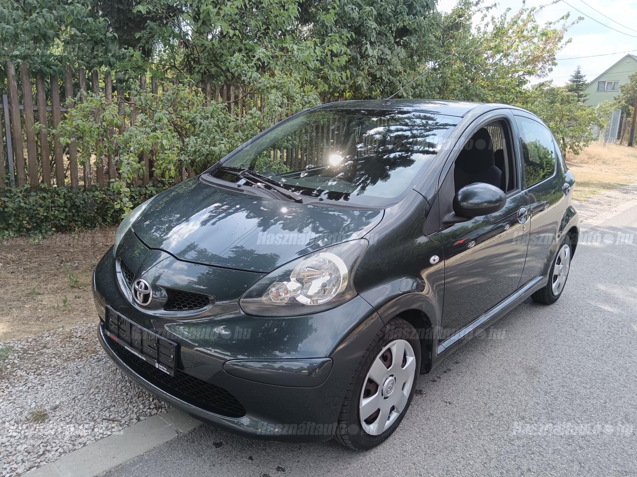 TOYOTA AYGO 2006/12 - 1