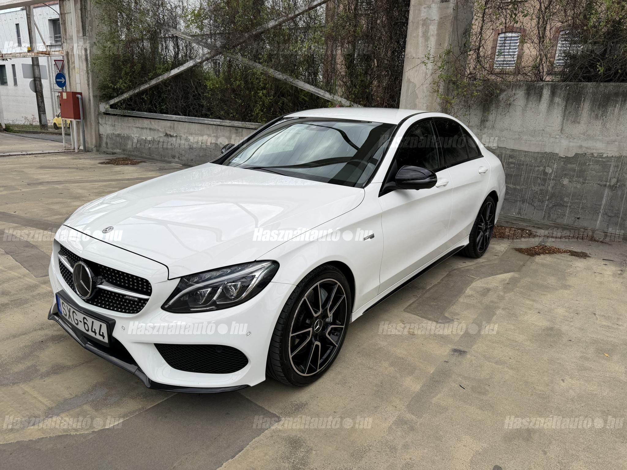 MERCEDES-AMG C 43 2016/11 - 1