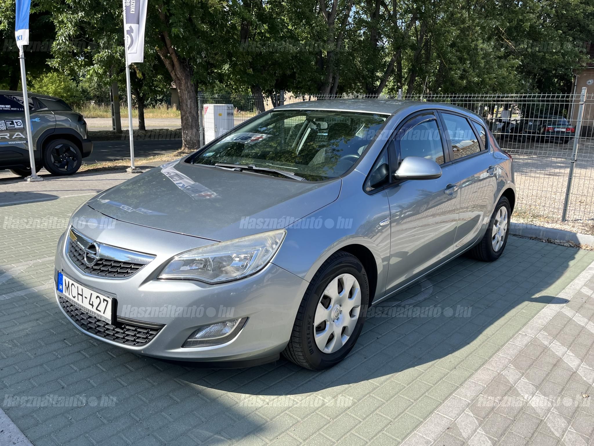 OPEL ASTRA J 2012/4 - 1