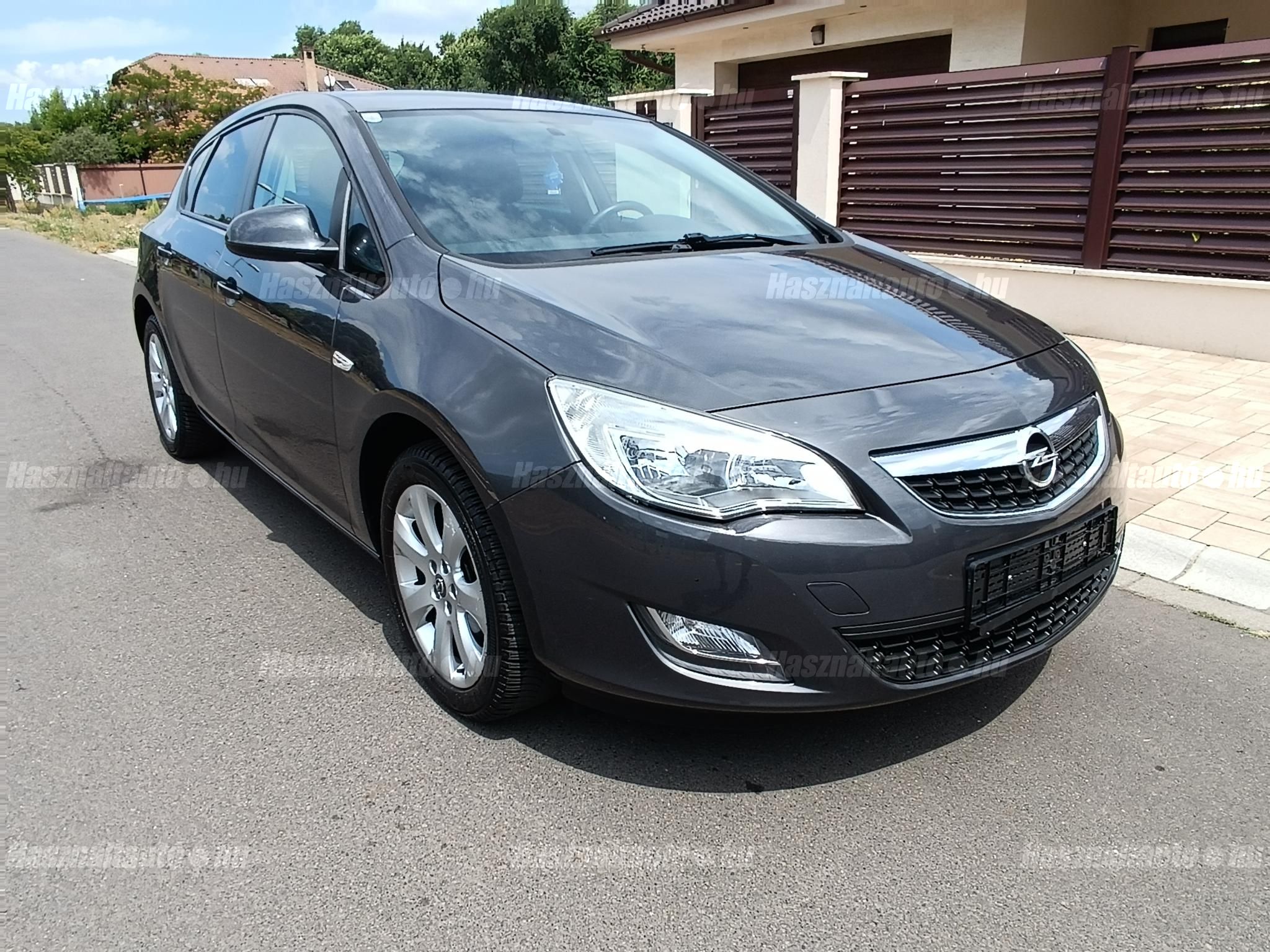OPEL ASTRA J 2012/2 - 1