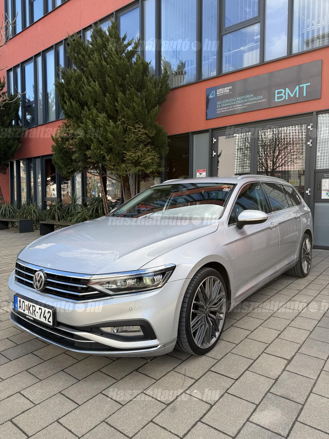 VOLKSWAGEN PASSAT VIII 2019 - 1