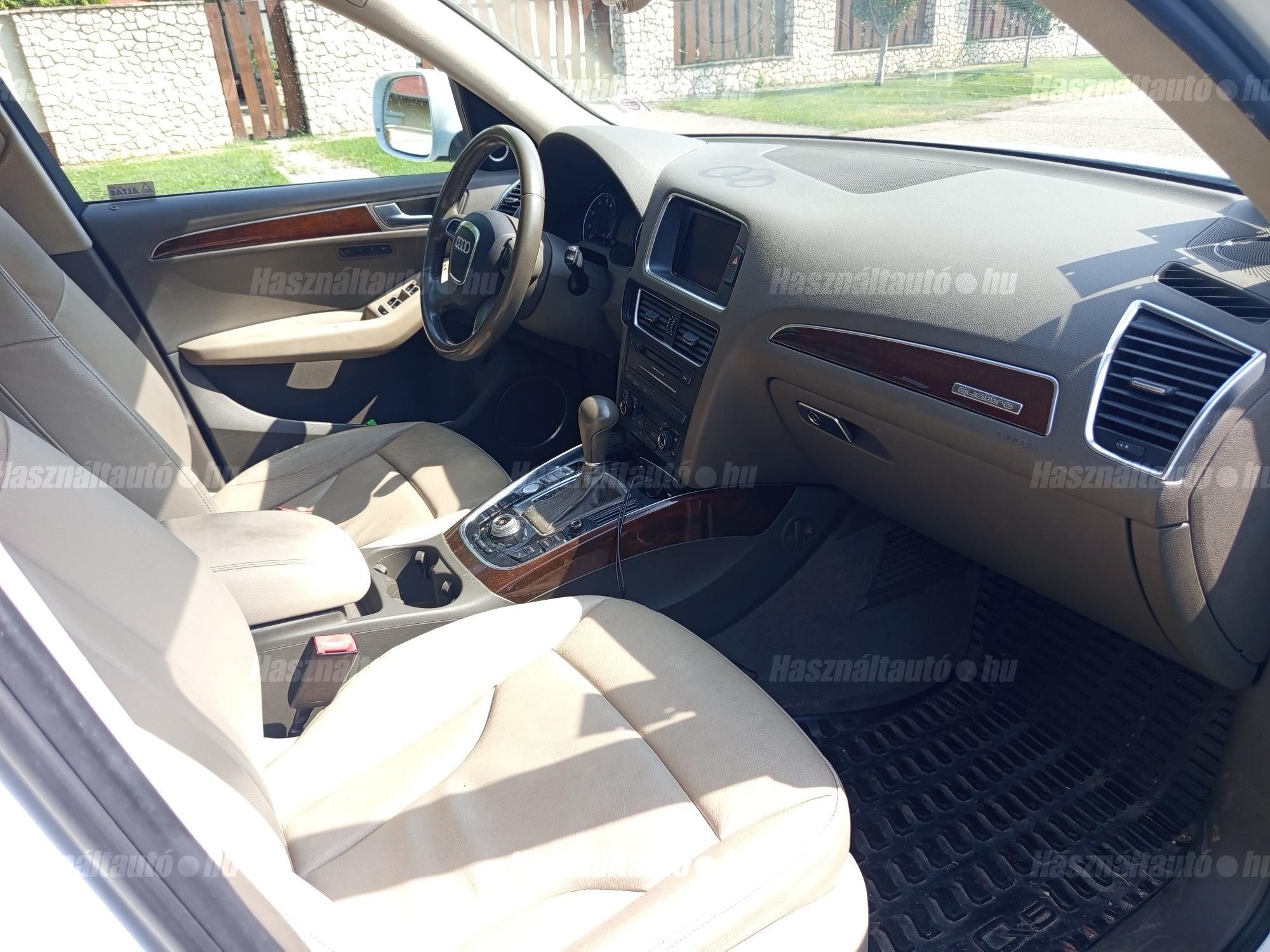 AUDI Q5 2012/7 - 1