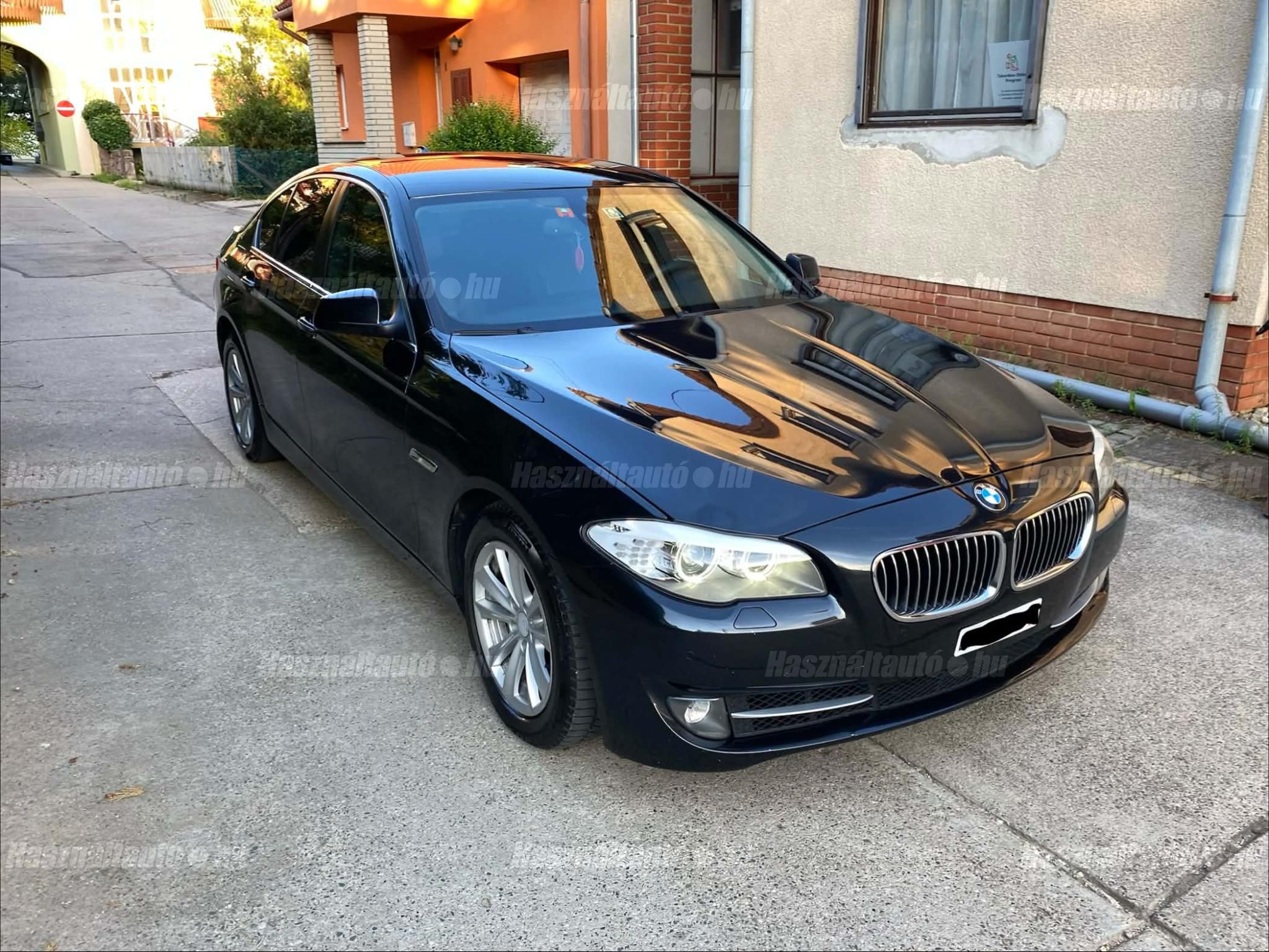 BMW 523 2011 - 1