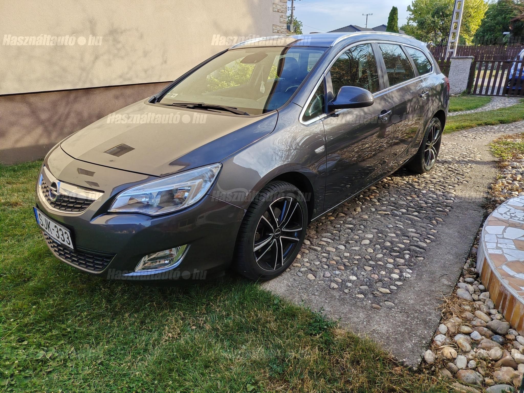 OPEL ASTRA J 2012/2 - 1
