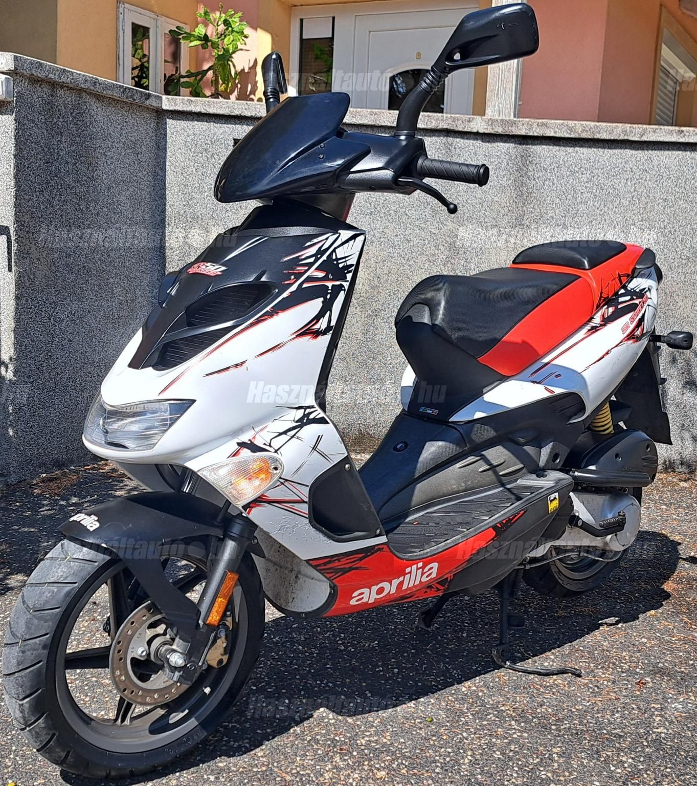 APRILIA SR 2013/8 - 1