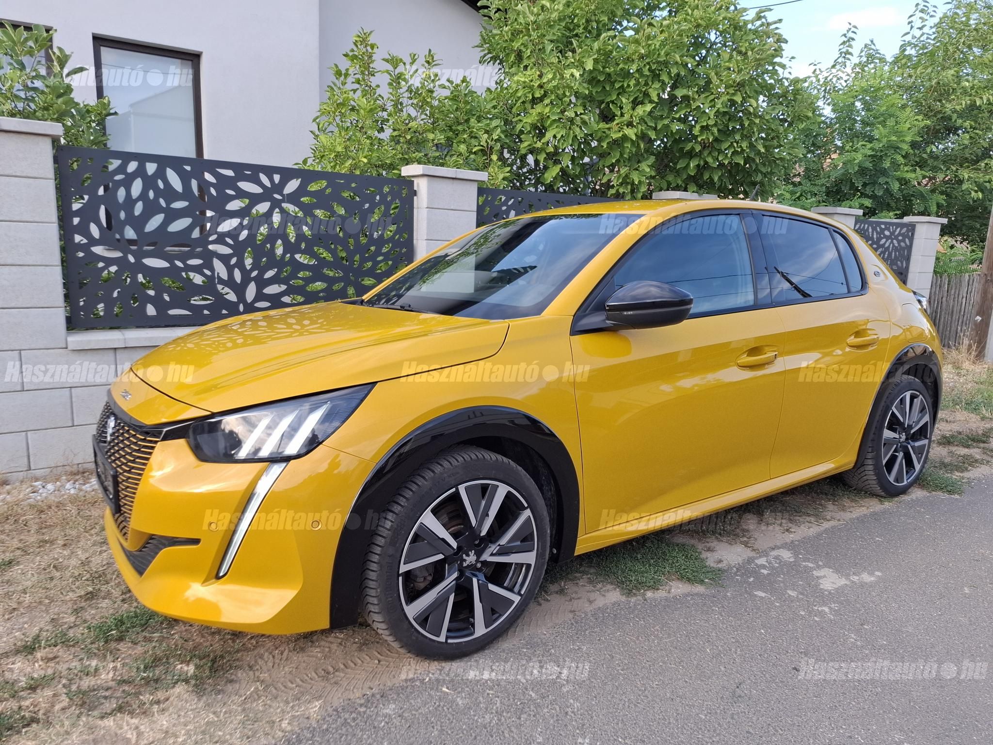 PEUGEOT 208 2021 - 1