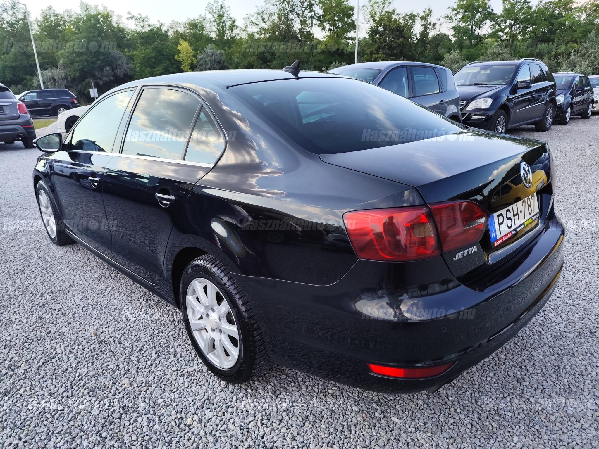 VOLKSWAGEN JETTA VI 2011/6 - 1