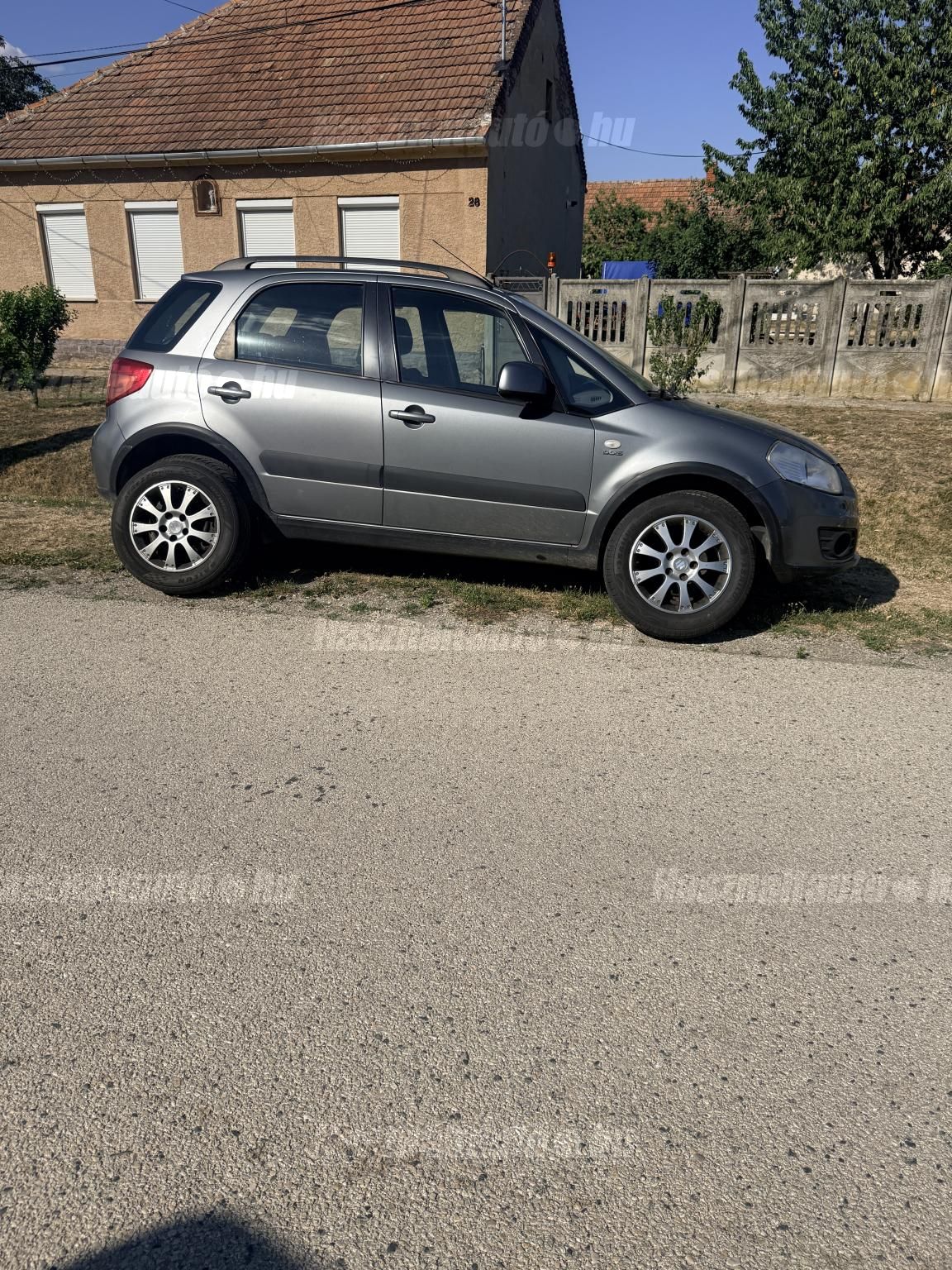 SUZUKI SX4 2010/4 - 1