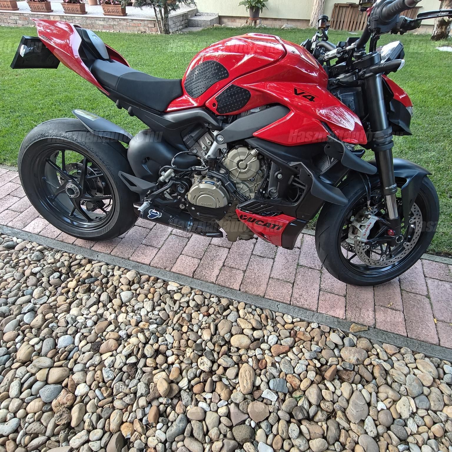 DUCATI STREETFIGHTER V4 2024/10 - 1