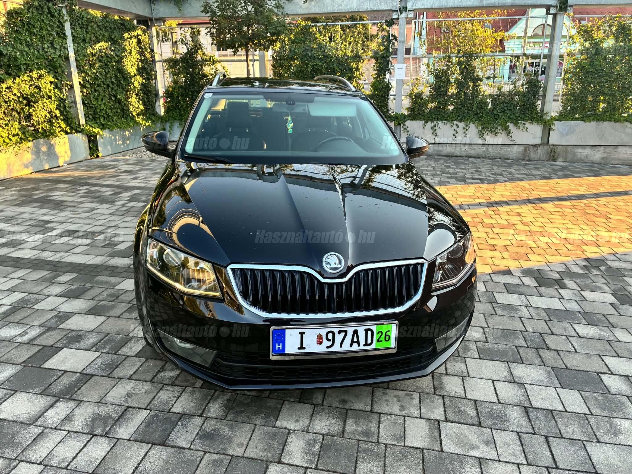 SKODA OCTAVIA 2014/12 - 1