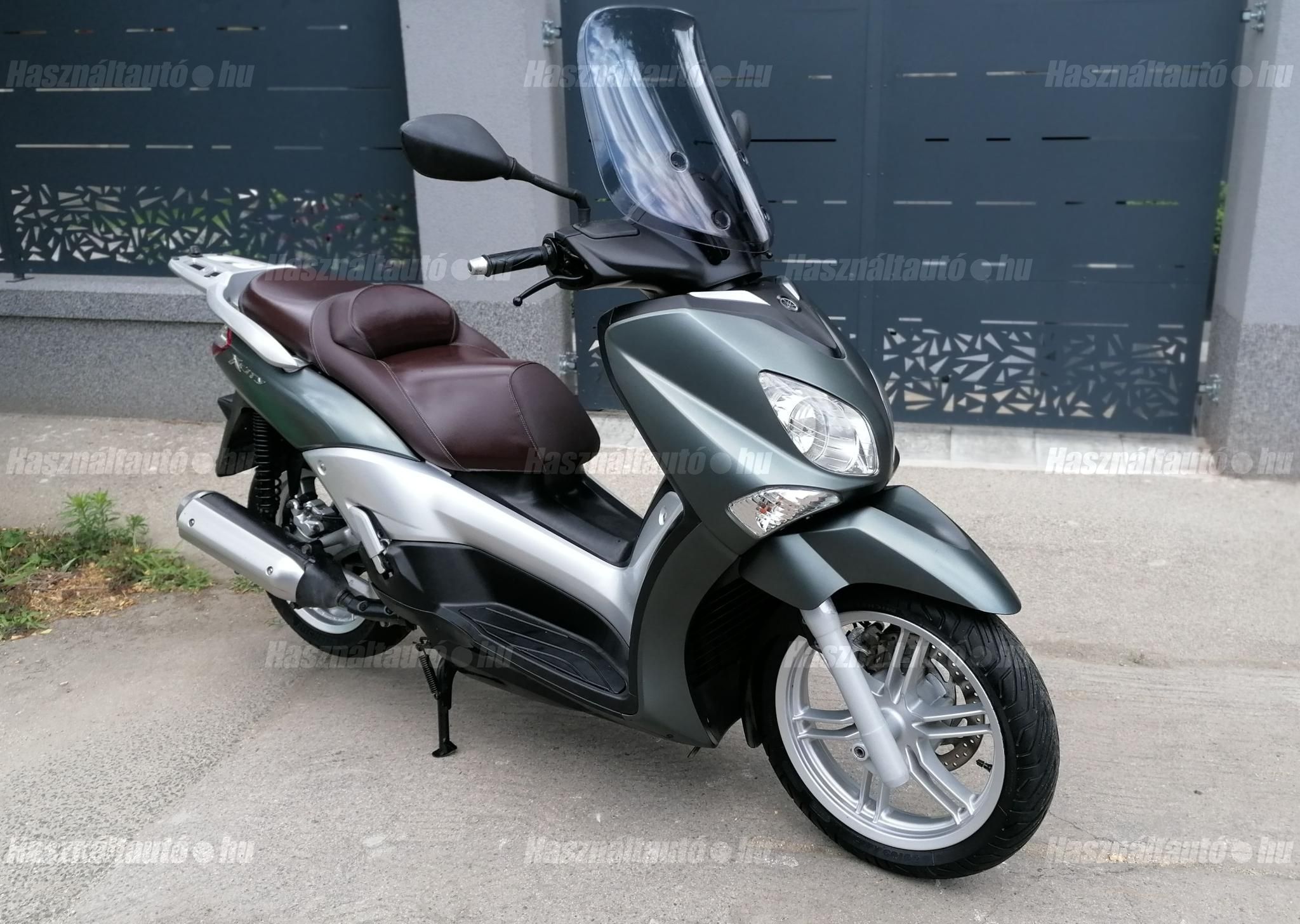 YAMAHA X-CITY 250 2011/10 - 1