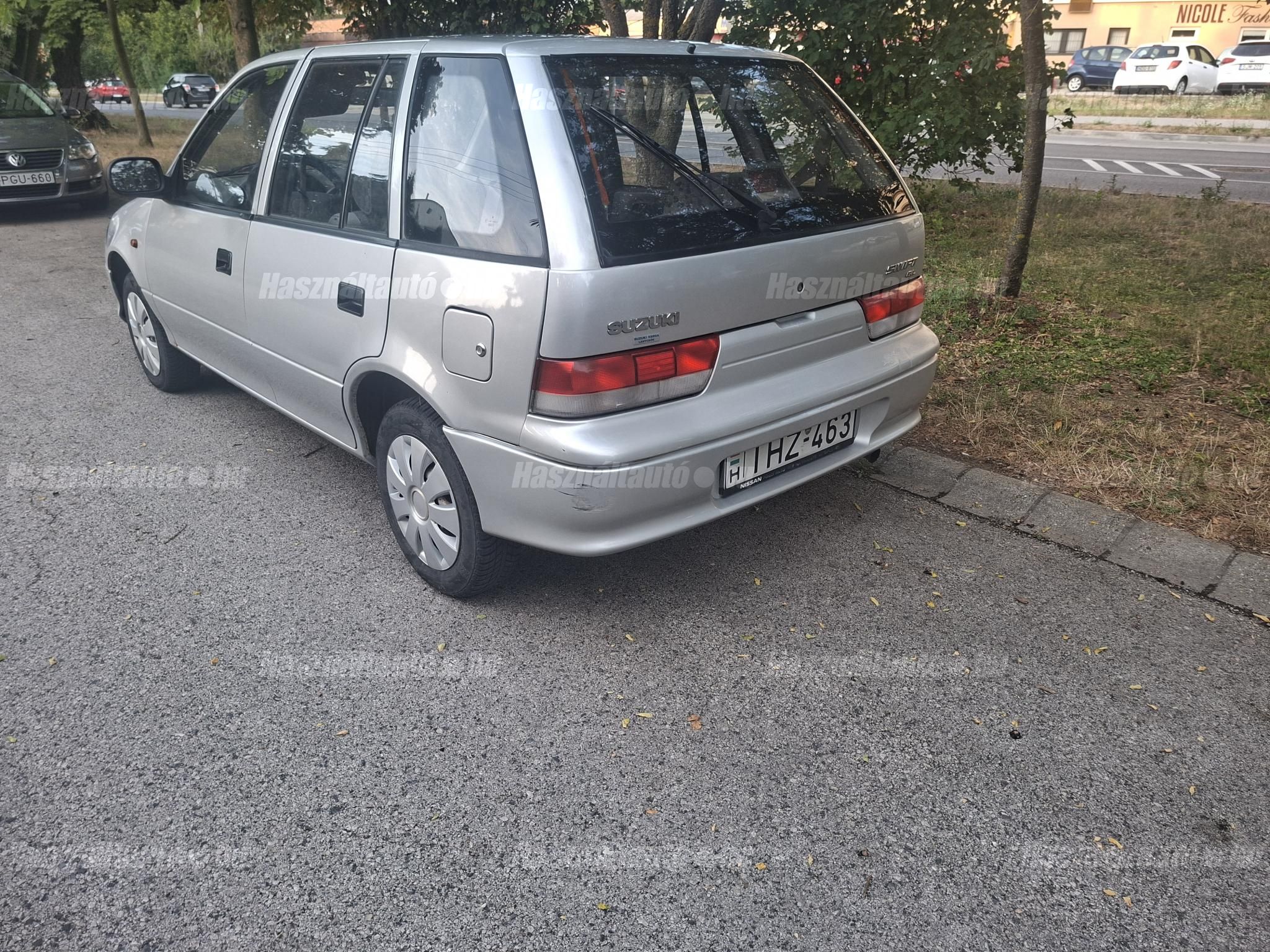 SUZUKI SWIFT 2001/7 - 1