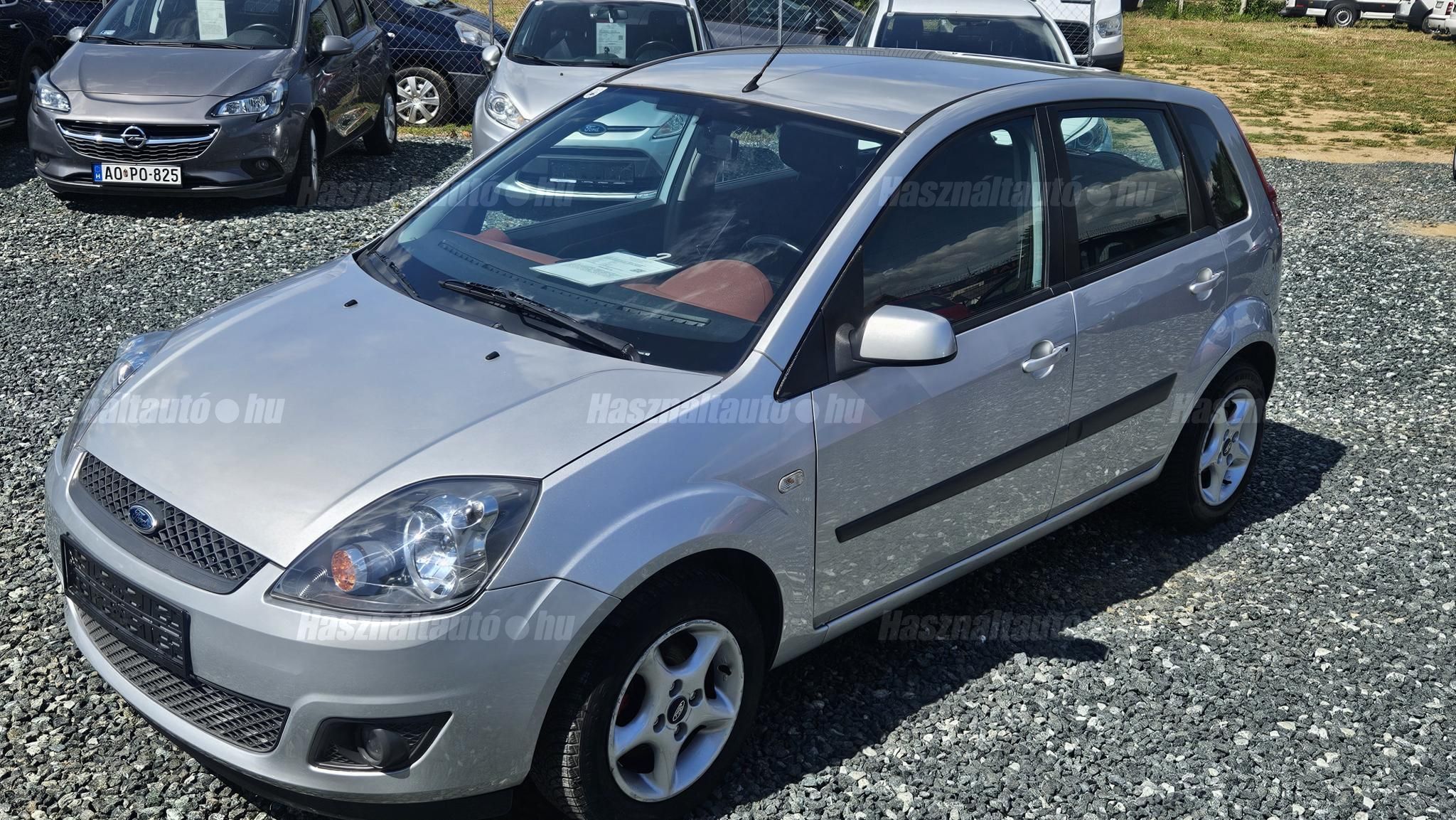 FORD FIESTA 2006/5 - 1