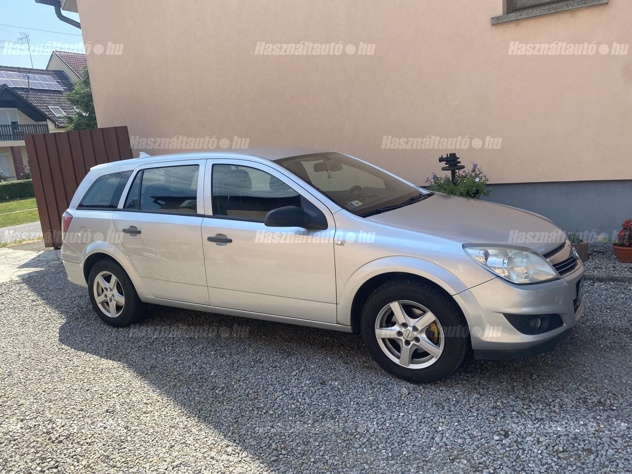 OPEL ASTRA H 2008/7 - 1