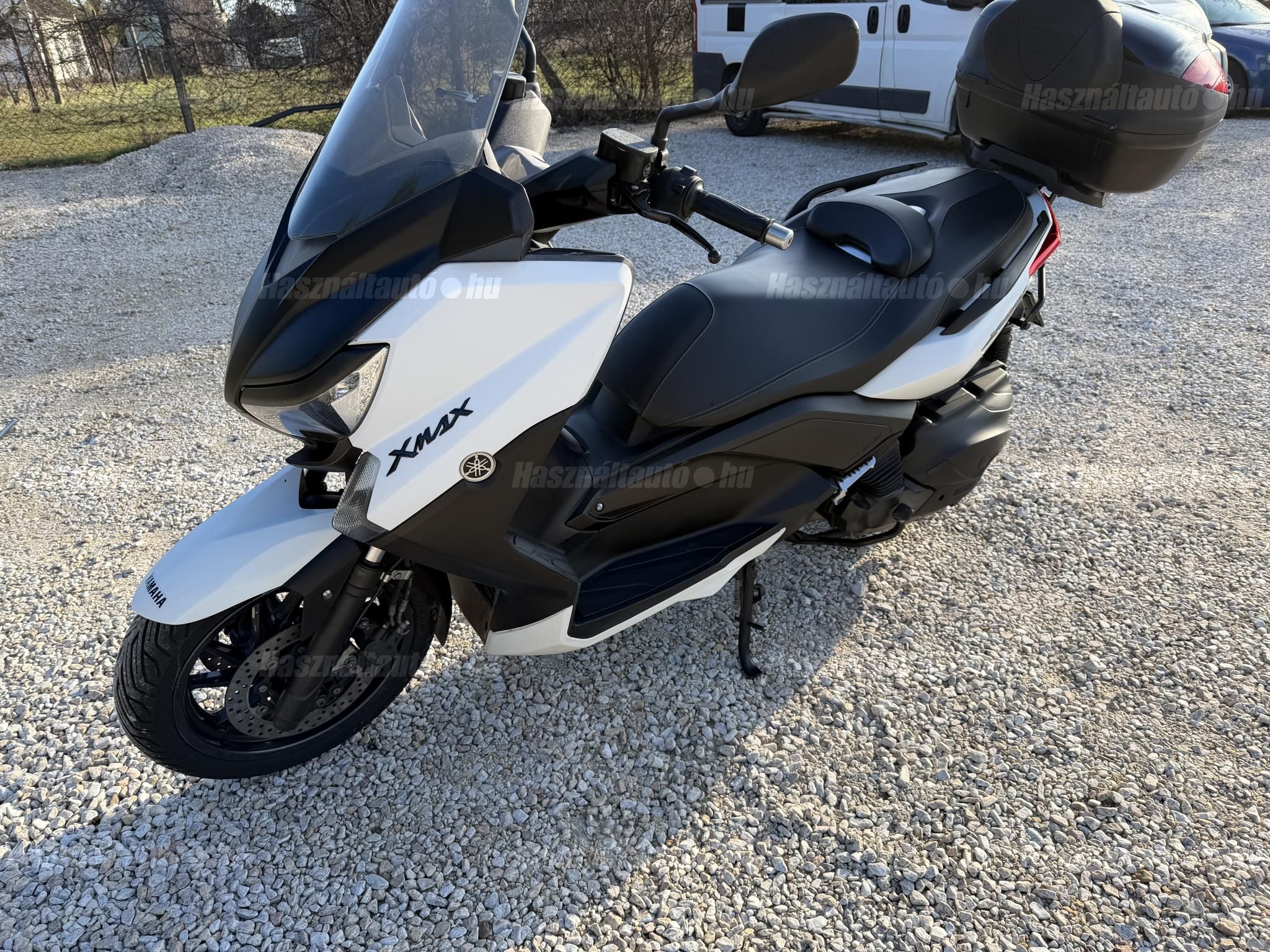 YAMAHA X-MAX 400 2013/4 - 1